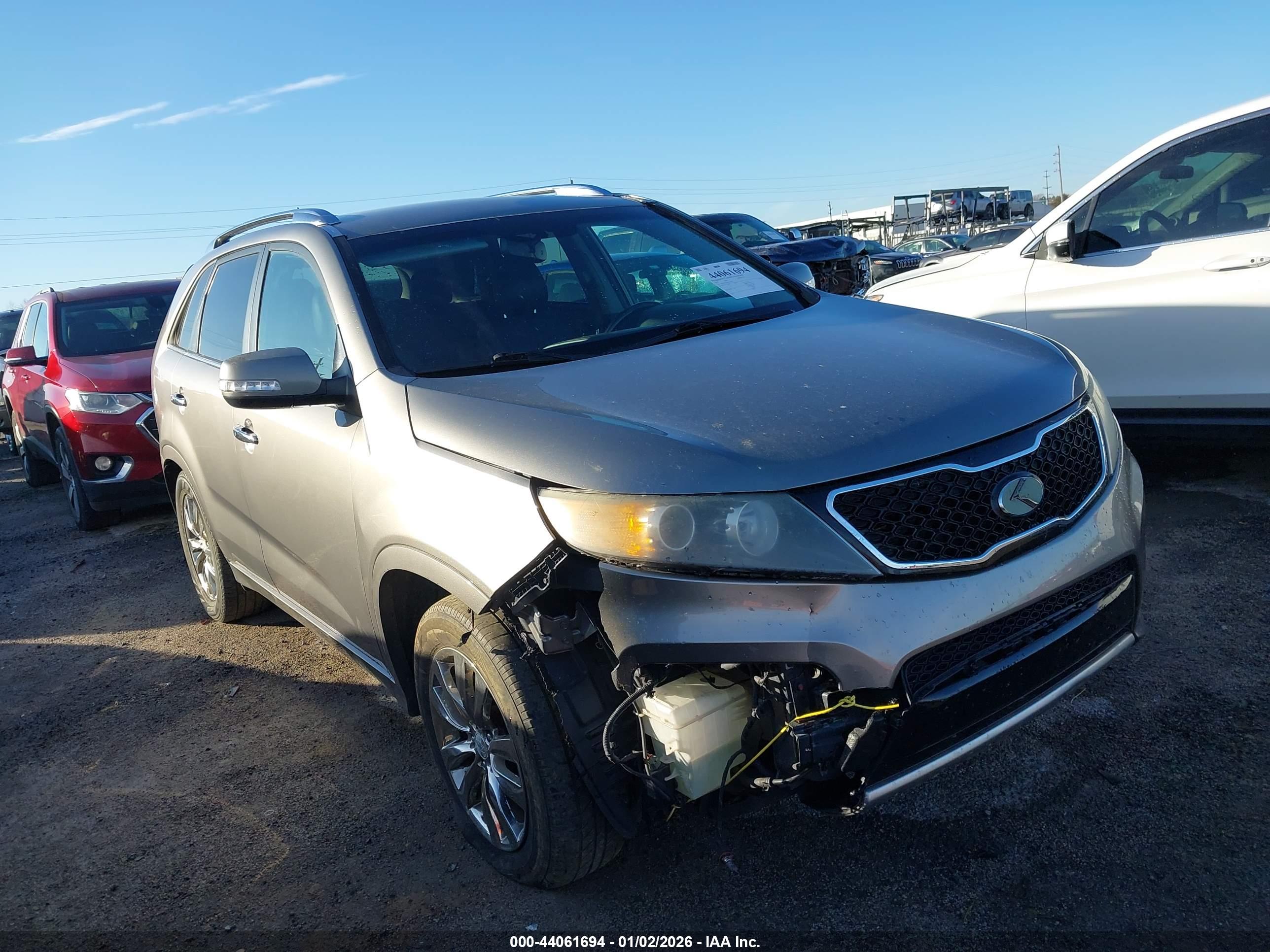 KIA SORENTO image 6
