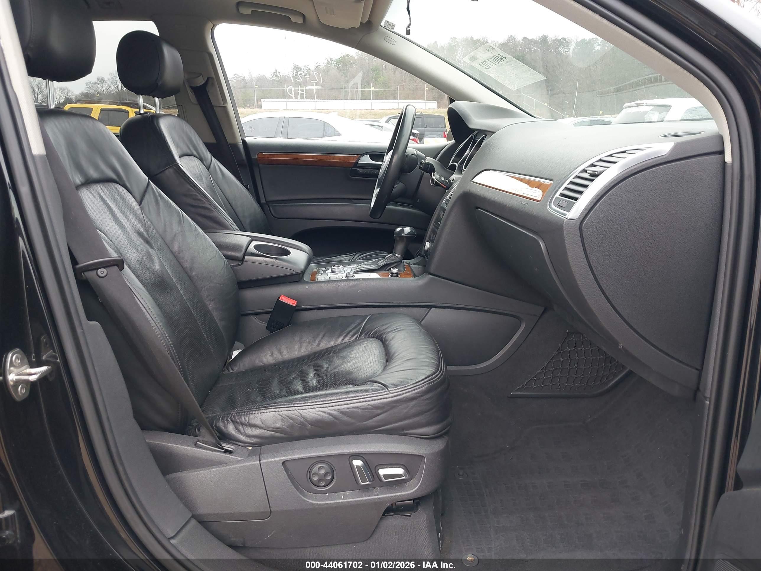AUDI Q7 image 5