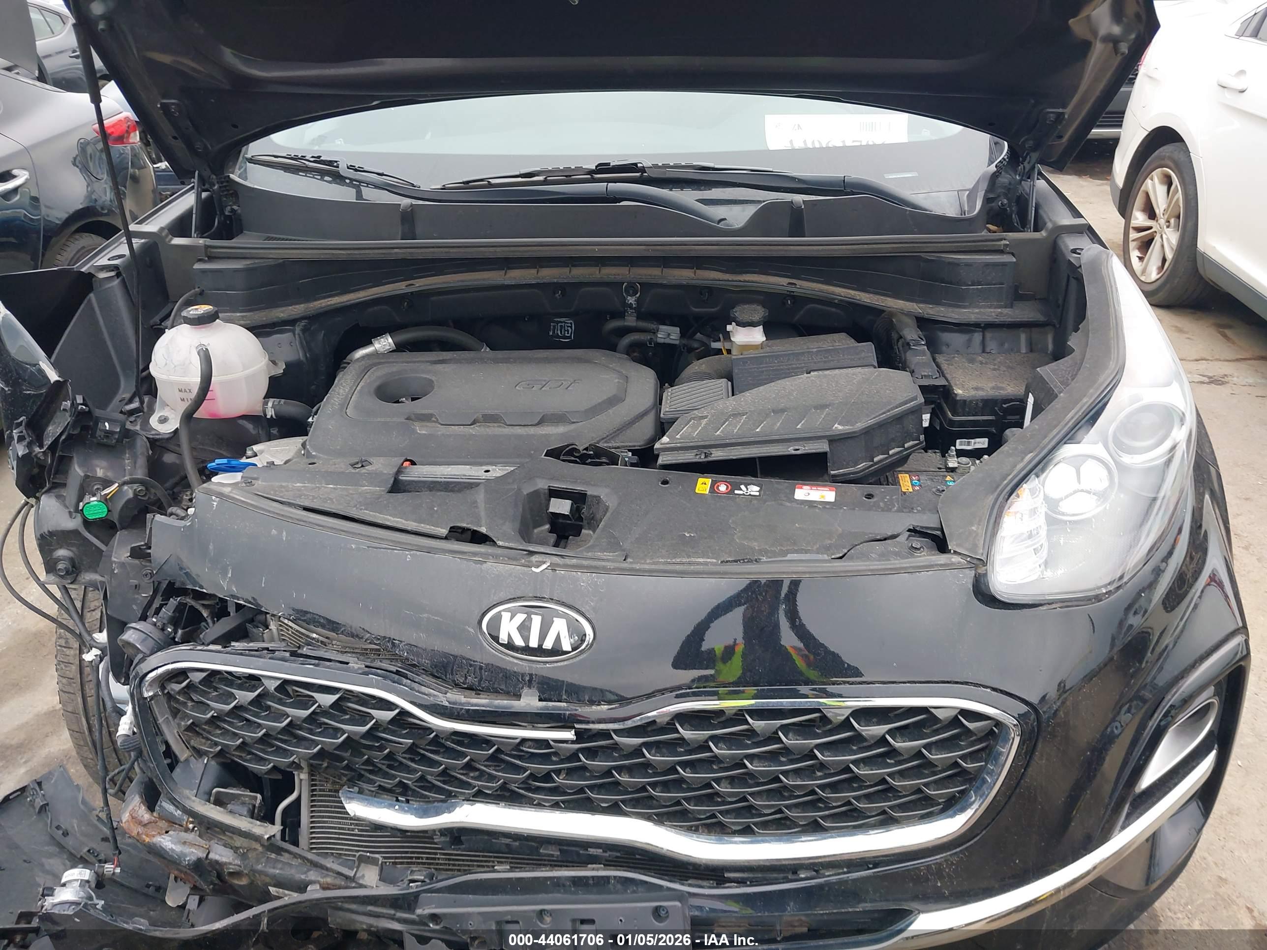 KIA SPORTAGE image 10