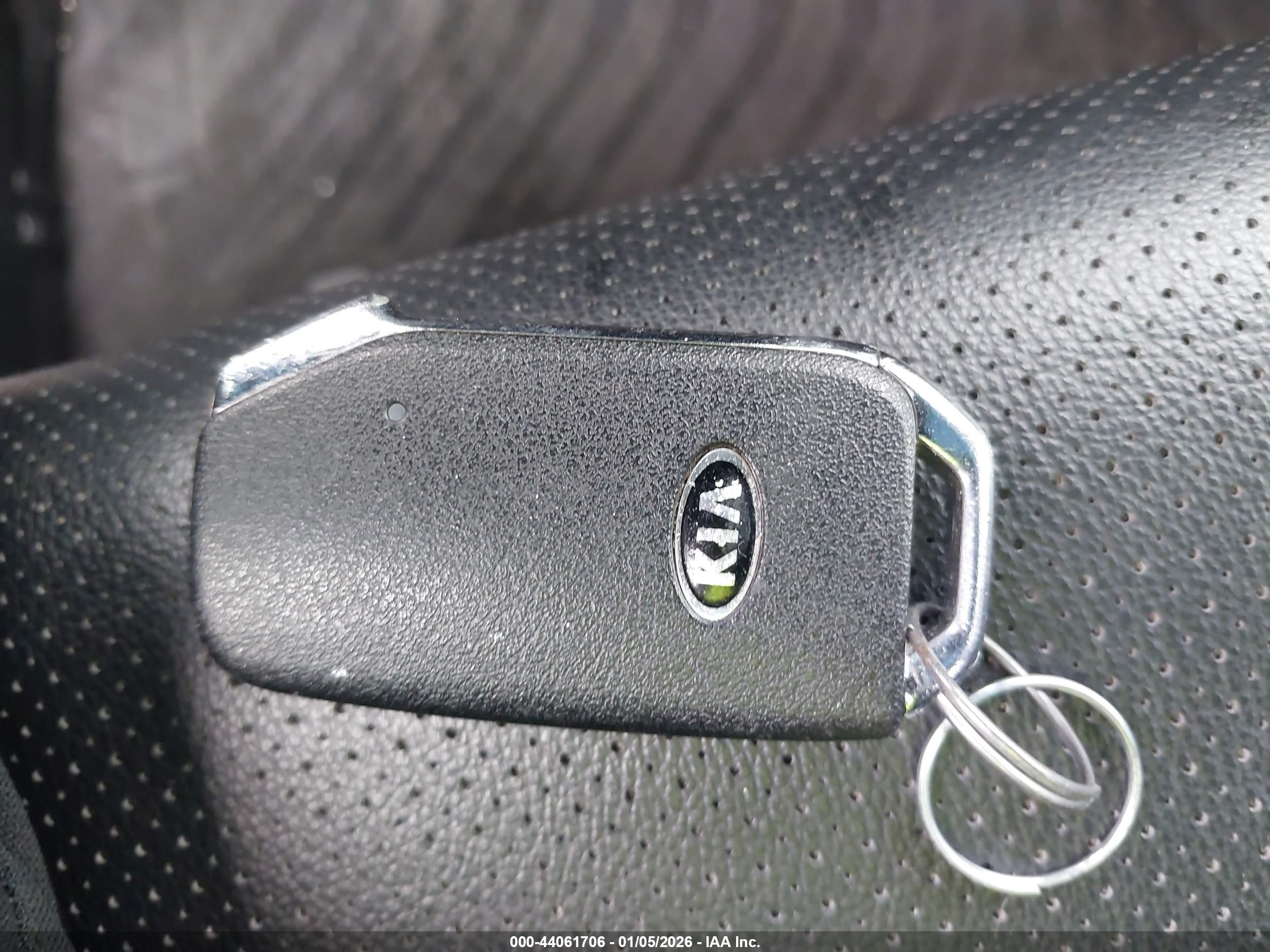 KIA SPORTAGE image 11