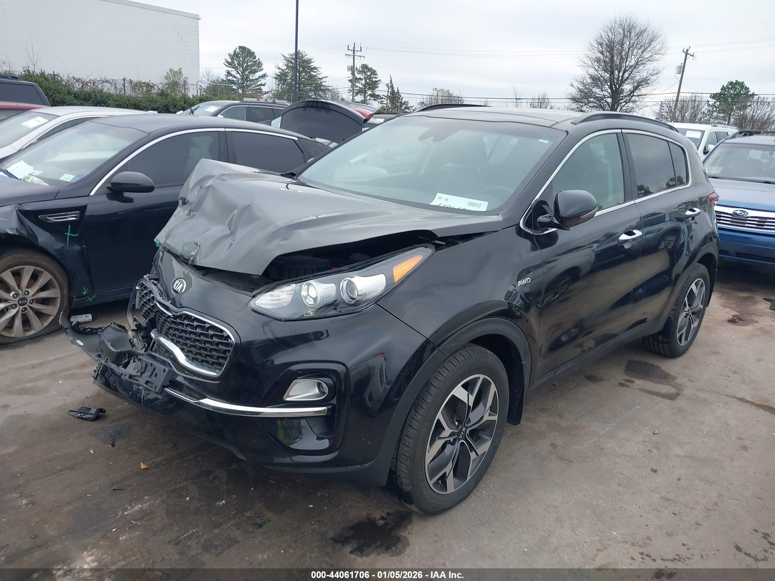 KIA SPORTAGE image 2