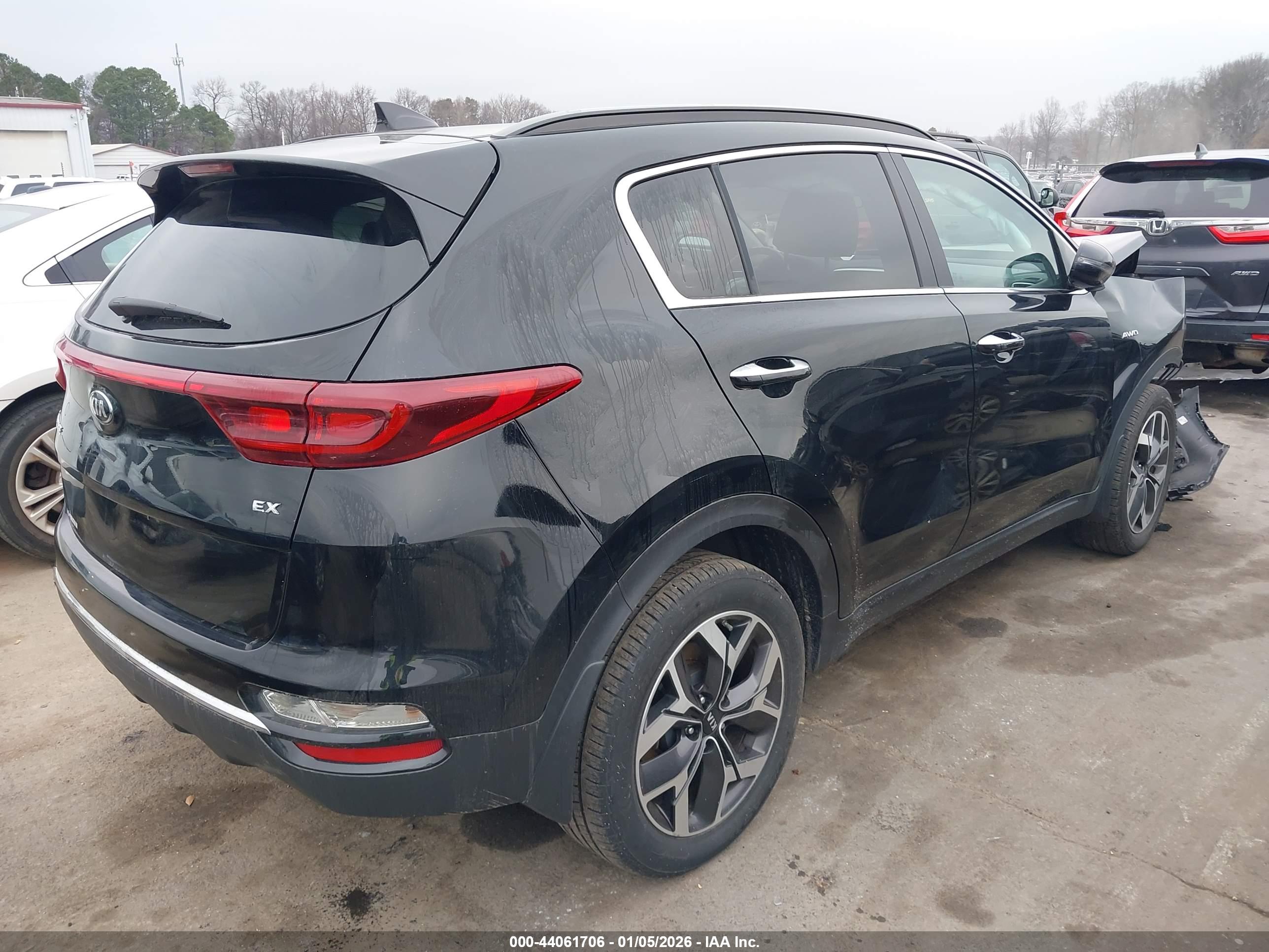 KIA SPORTAGE image 4