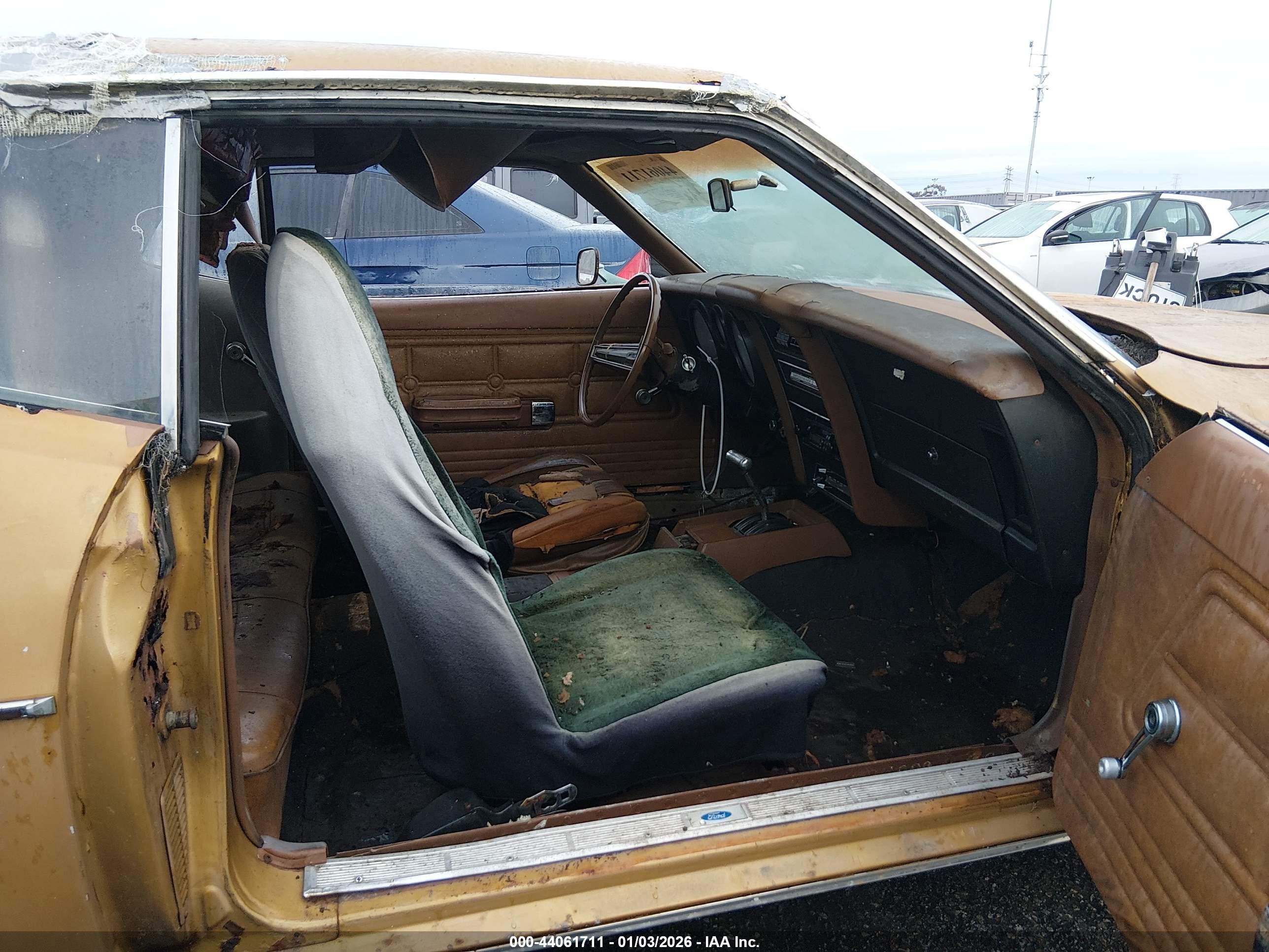 FORD MUSTANG image 5