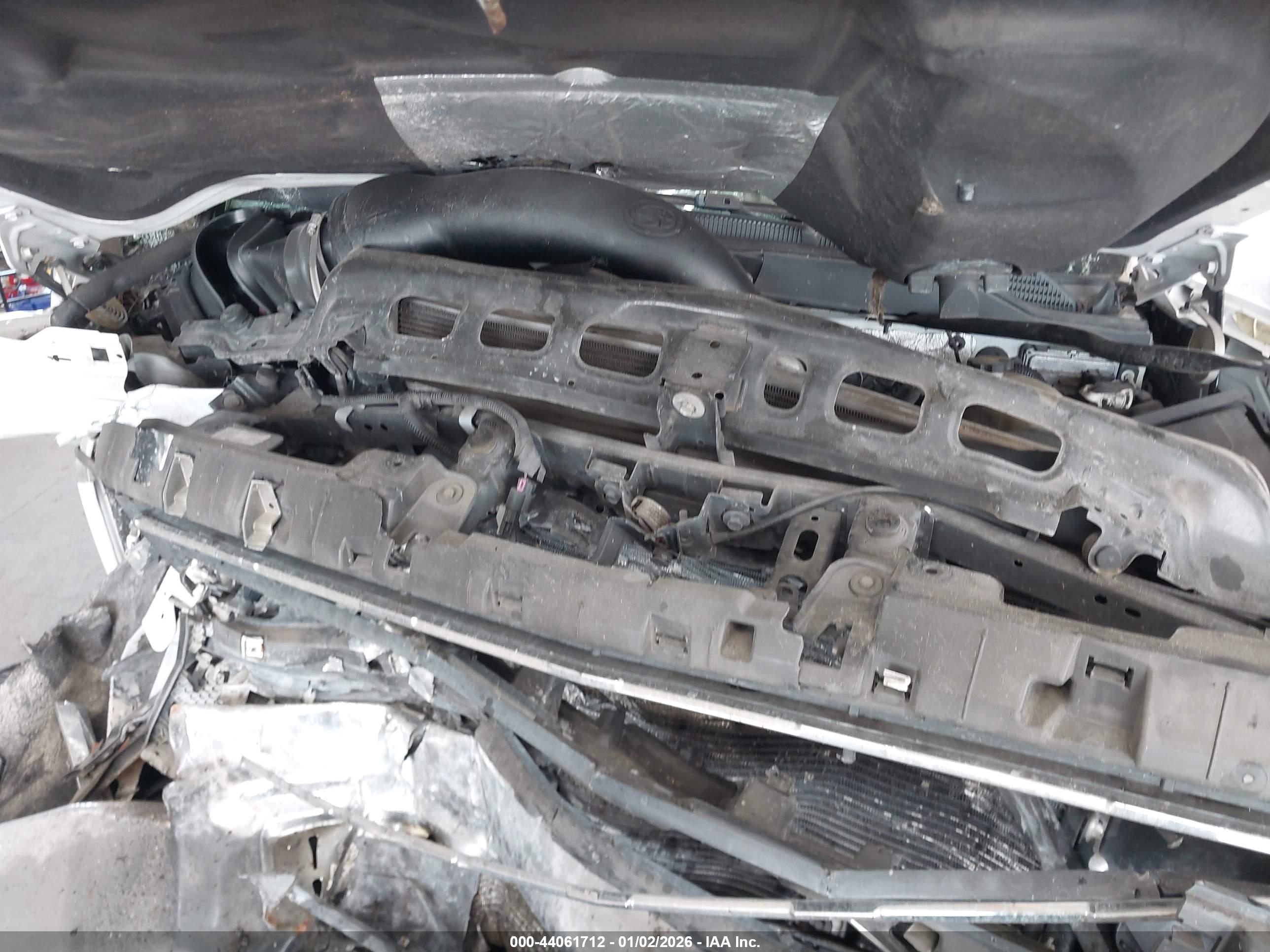 CHEVROLET SILVERADO image 10