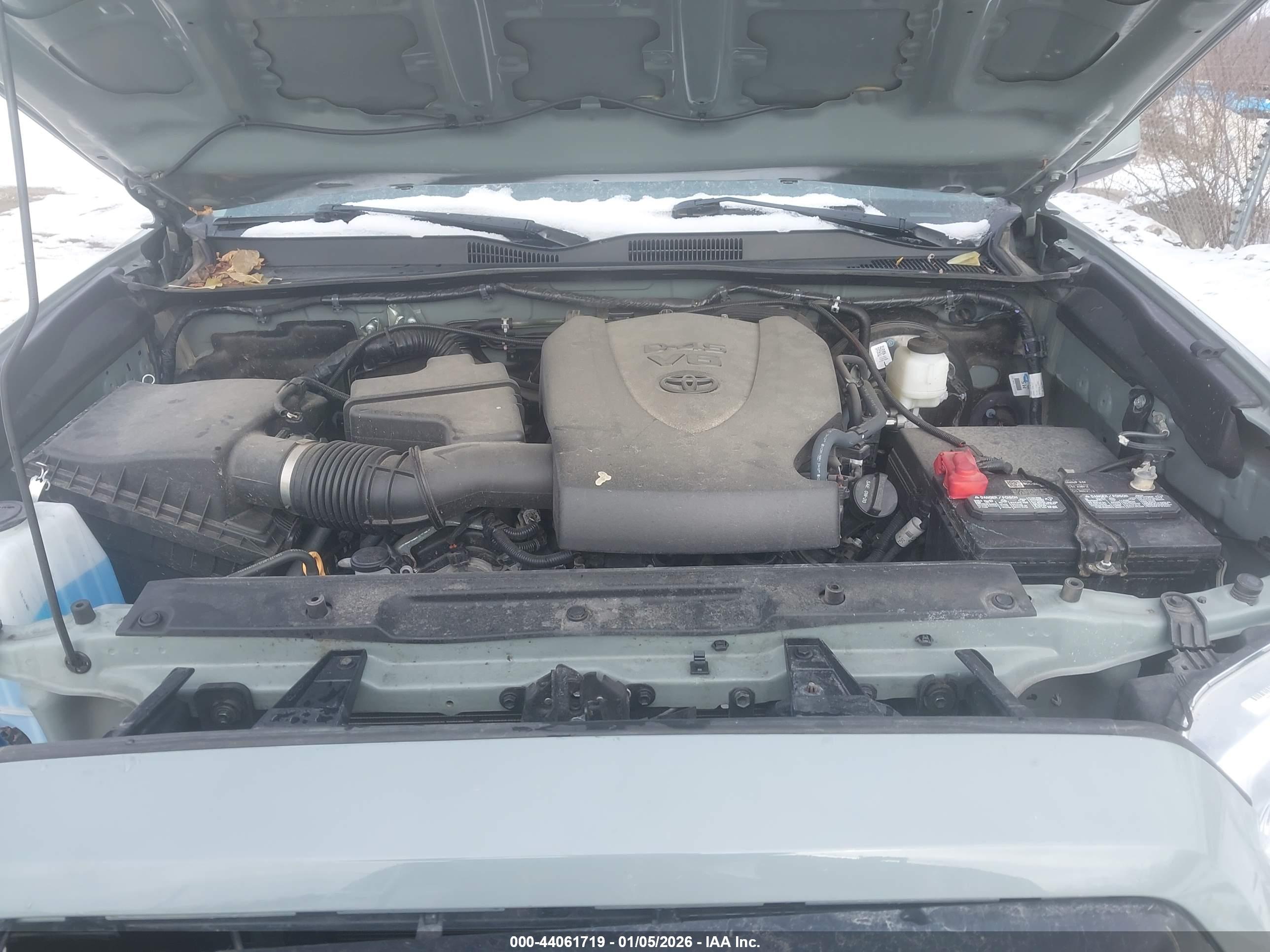 TOYOTA TACOMA image 10