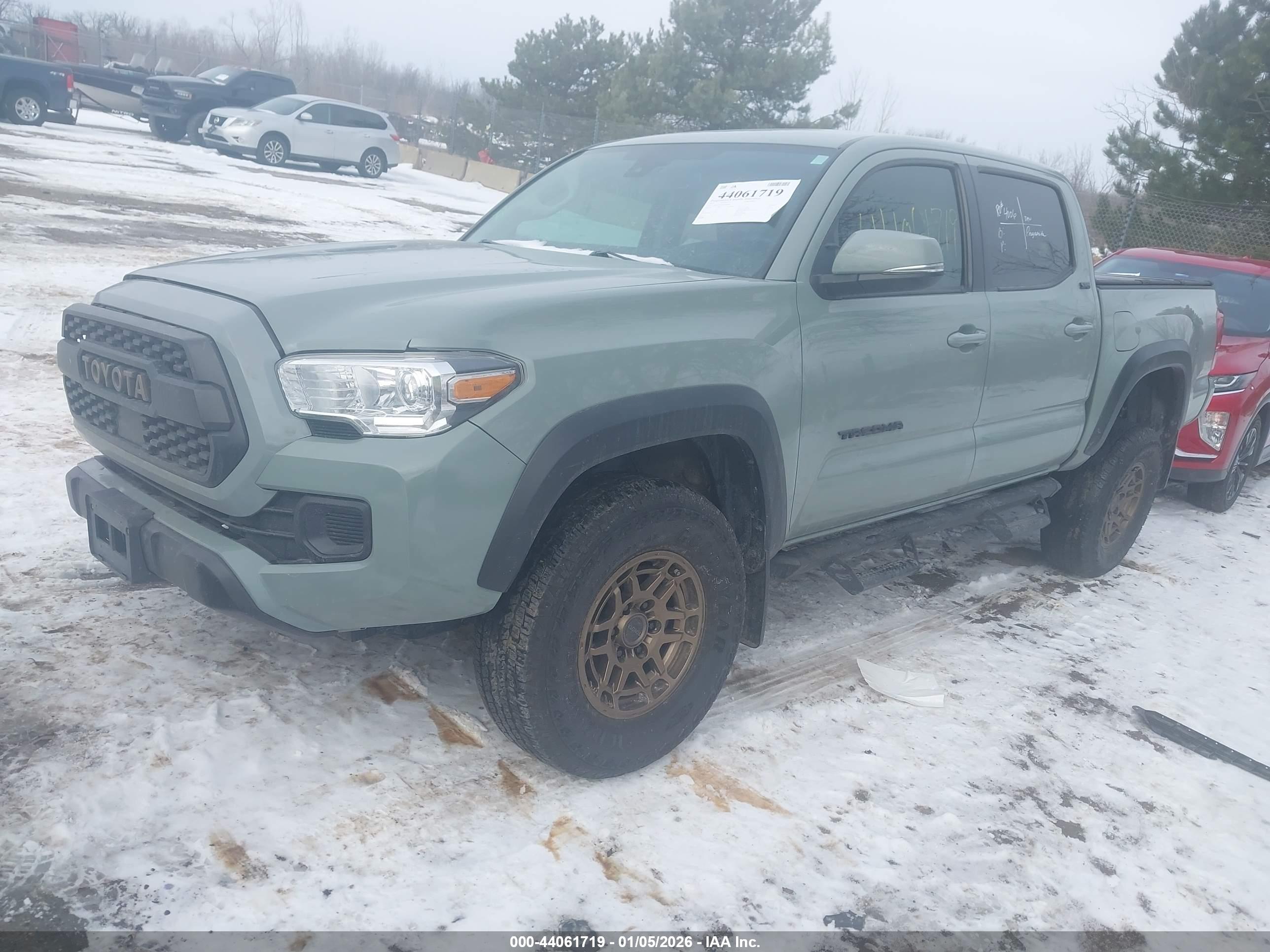 TOYOTA TACOMA image 2