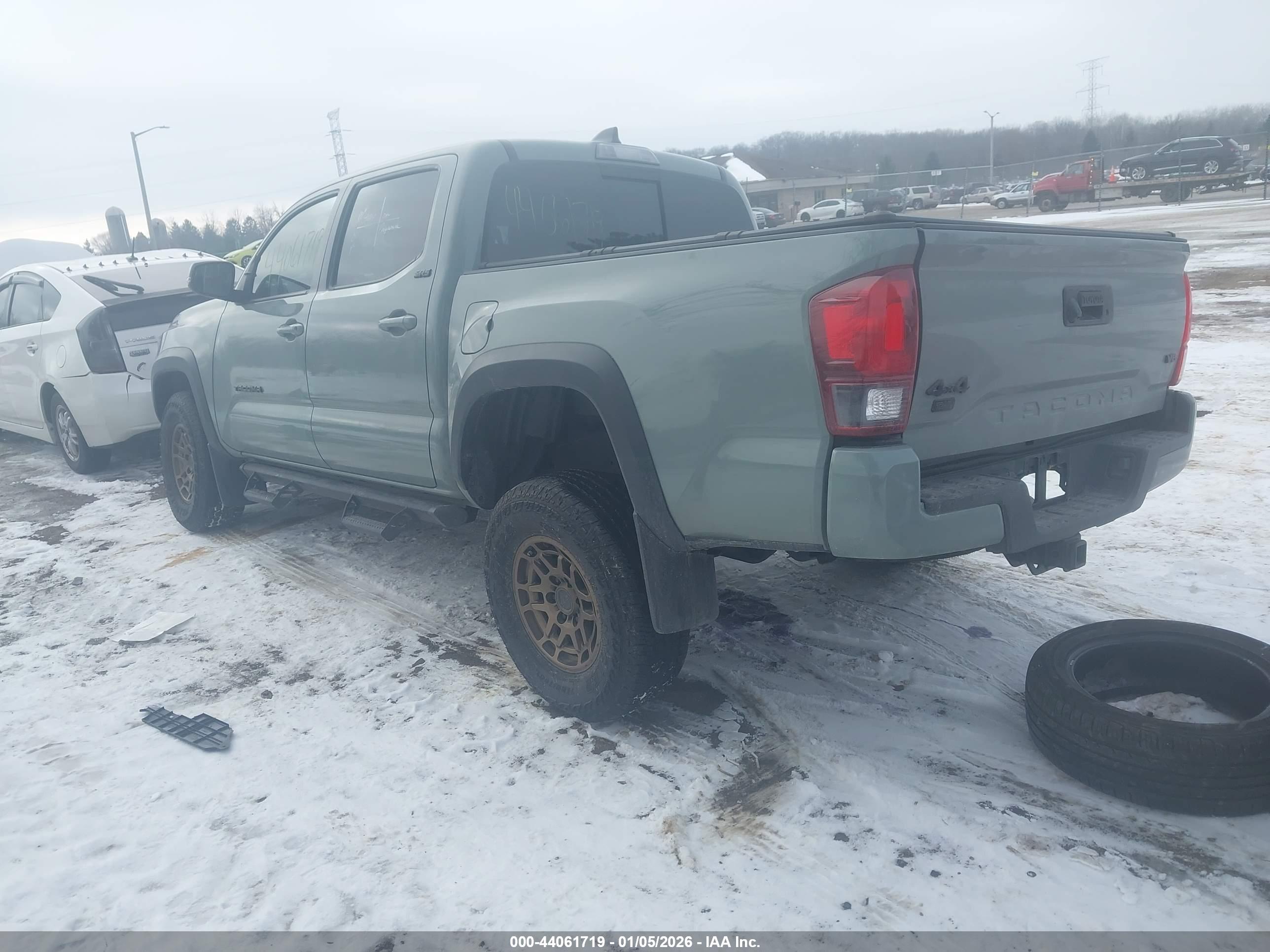 TOYOTA TACOMA image 3