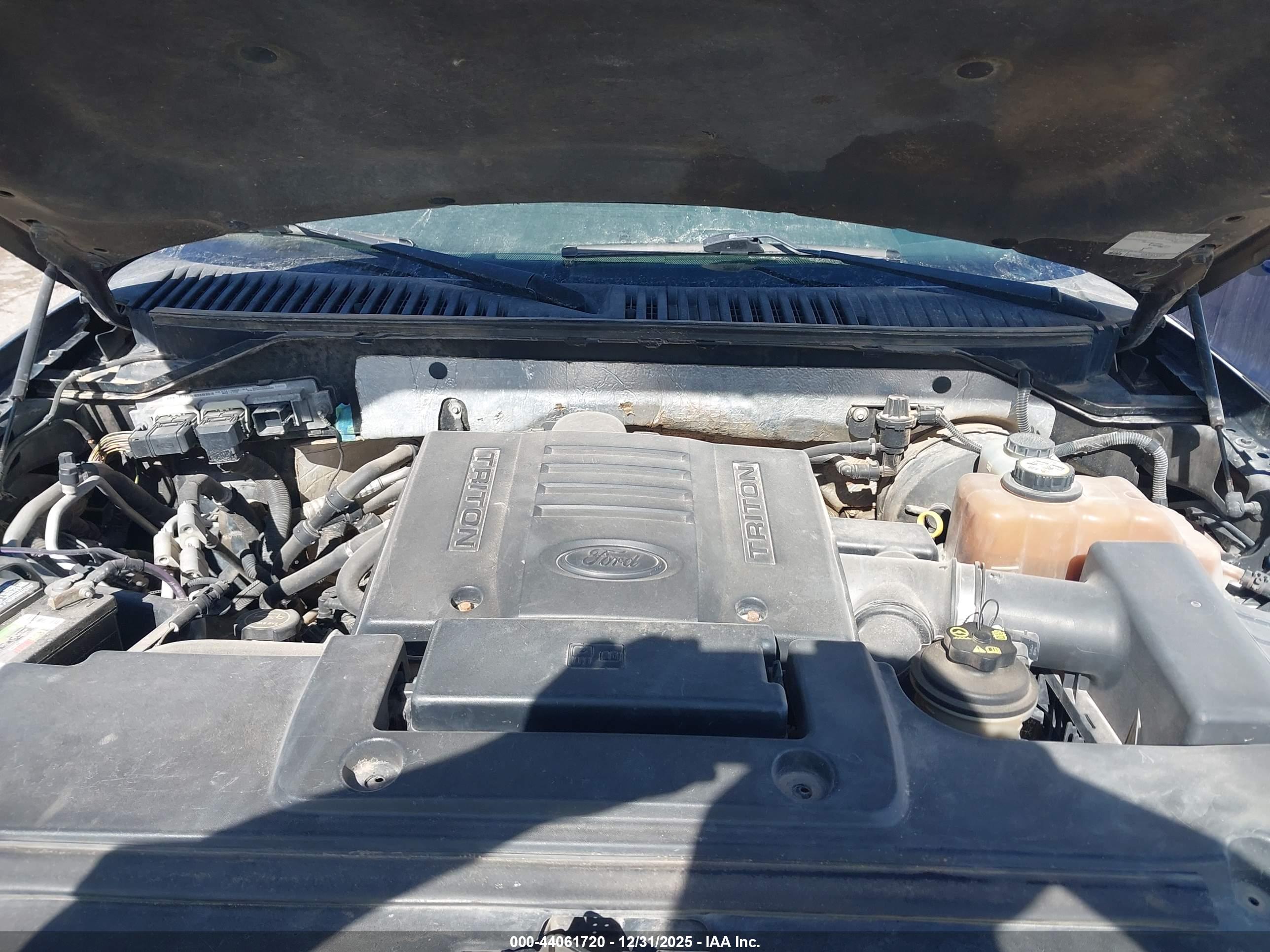 FORD EXPEDITION image 10
