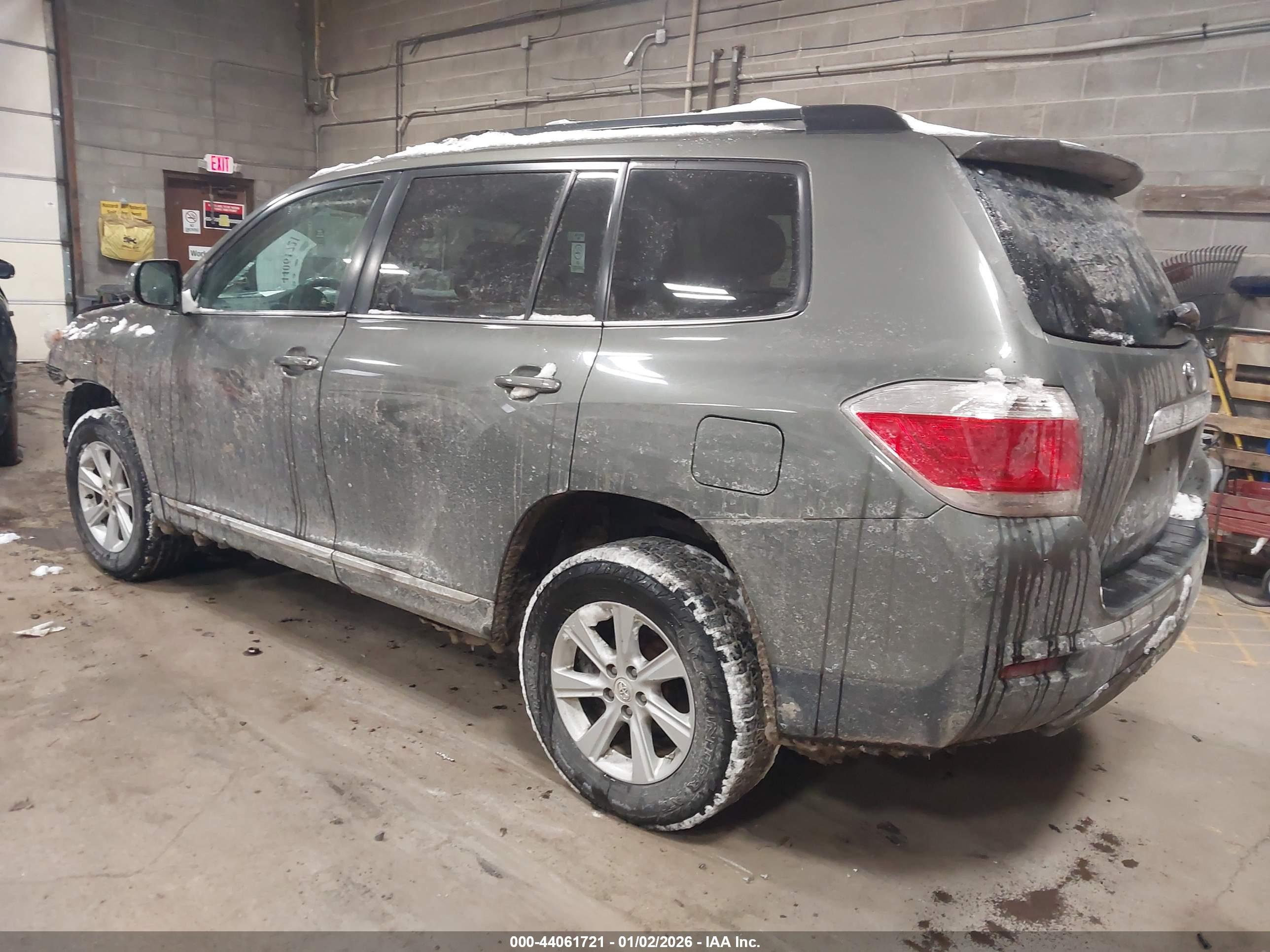 TOYOTA HIGHLANDER image 3