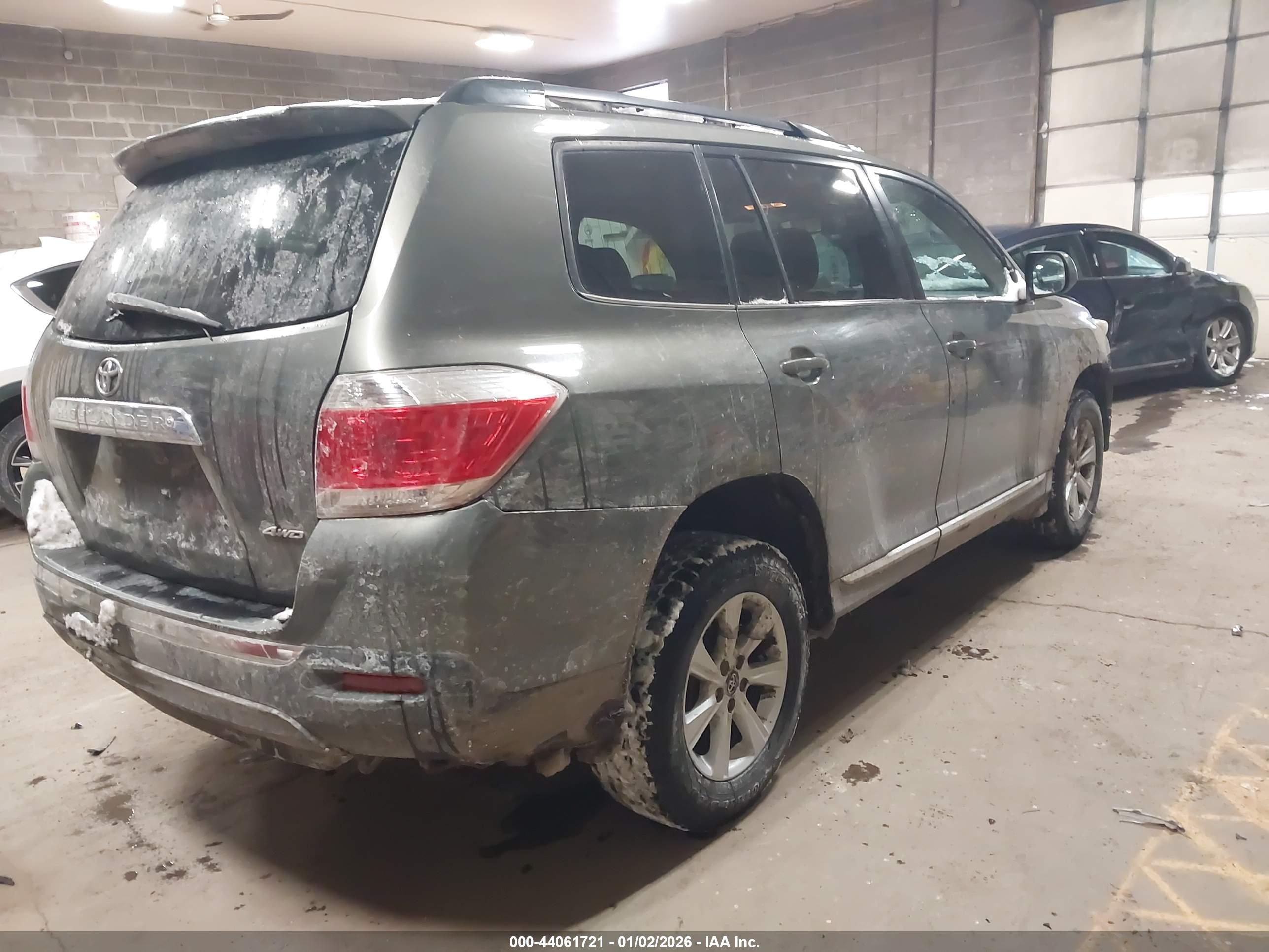 TOYOTA HIGHLANDER image 4