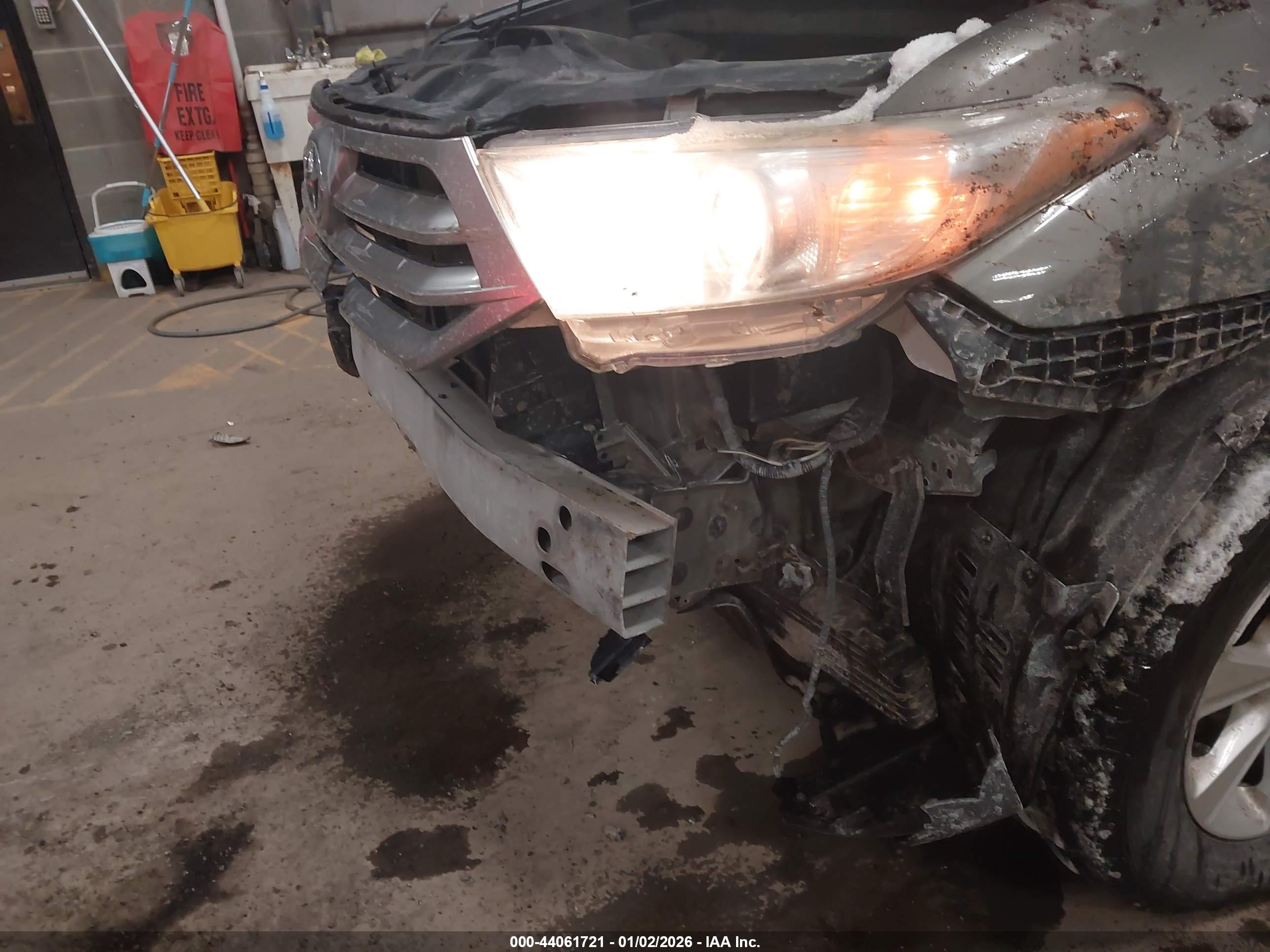 TOYOTA HIGHLANDER image 6