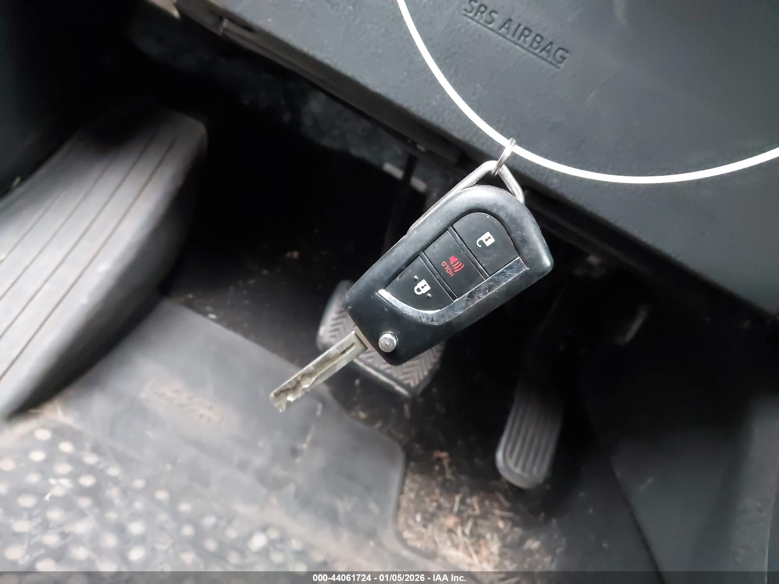 TOYOTA C-HR image 11