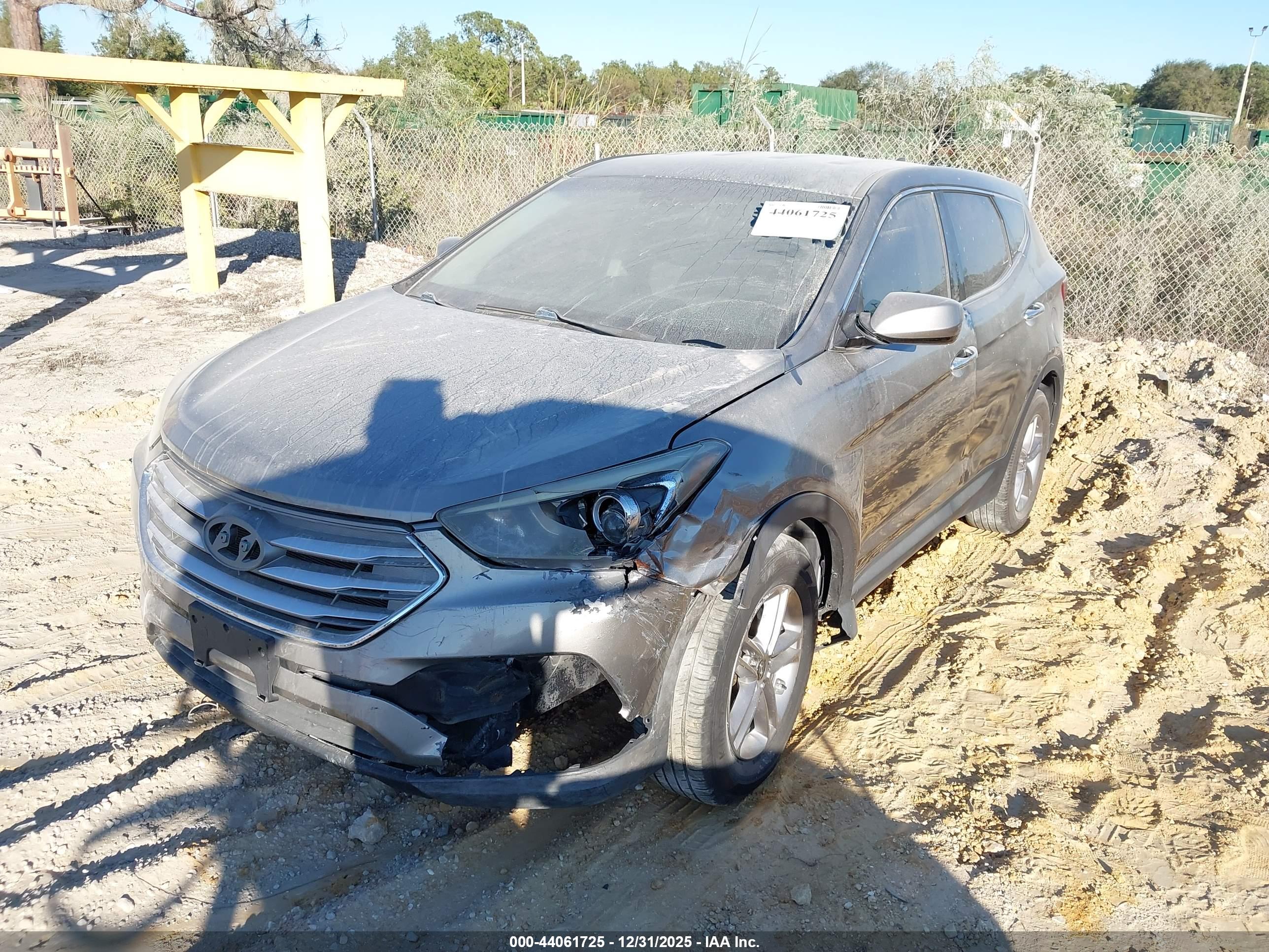 HYUNDAI SANTA image 2
