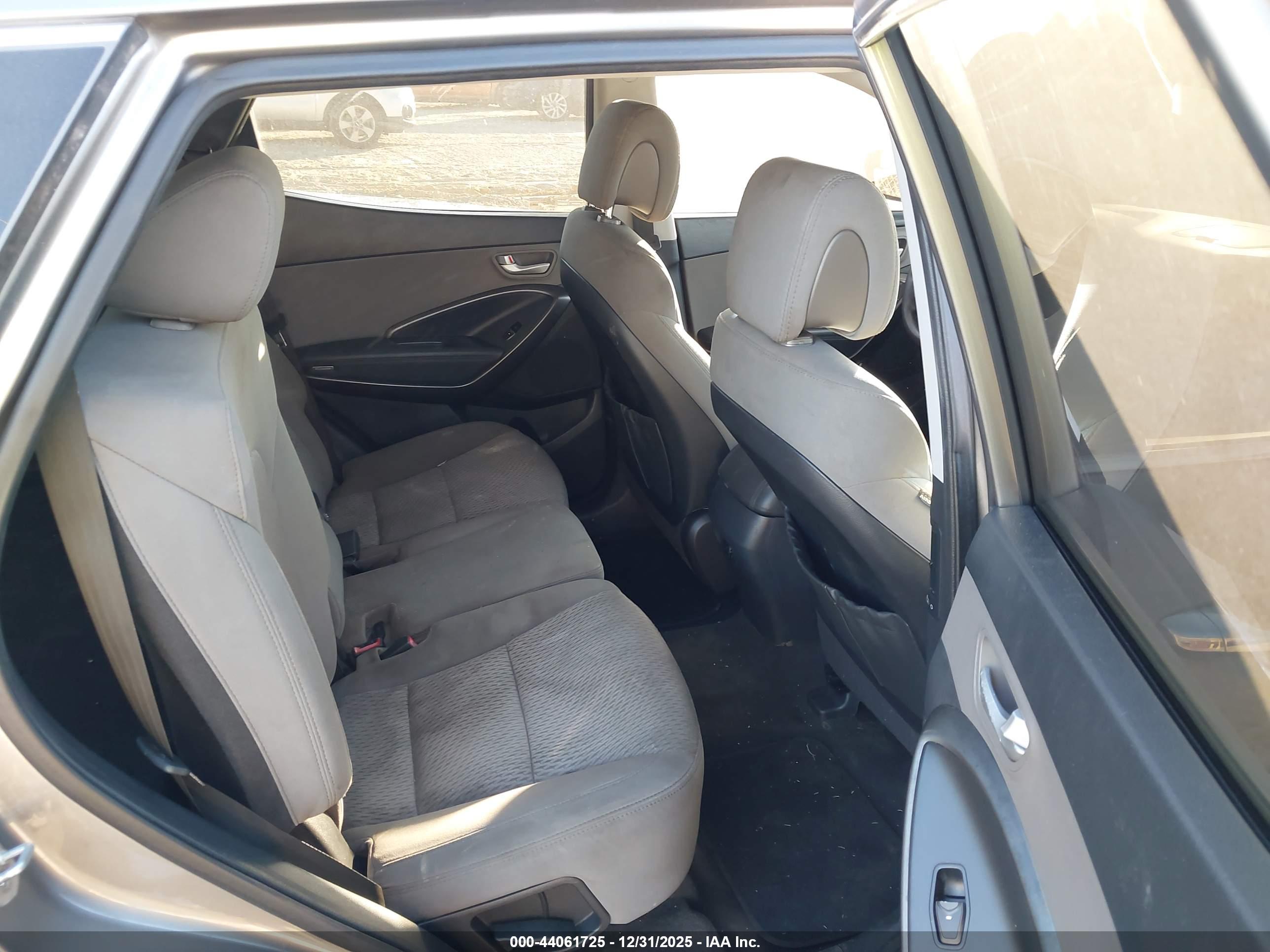 HYUNDAI SANTA image 8