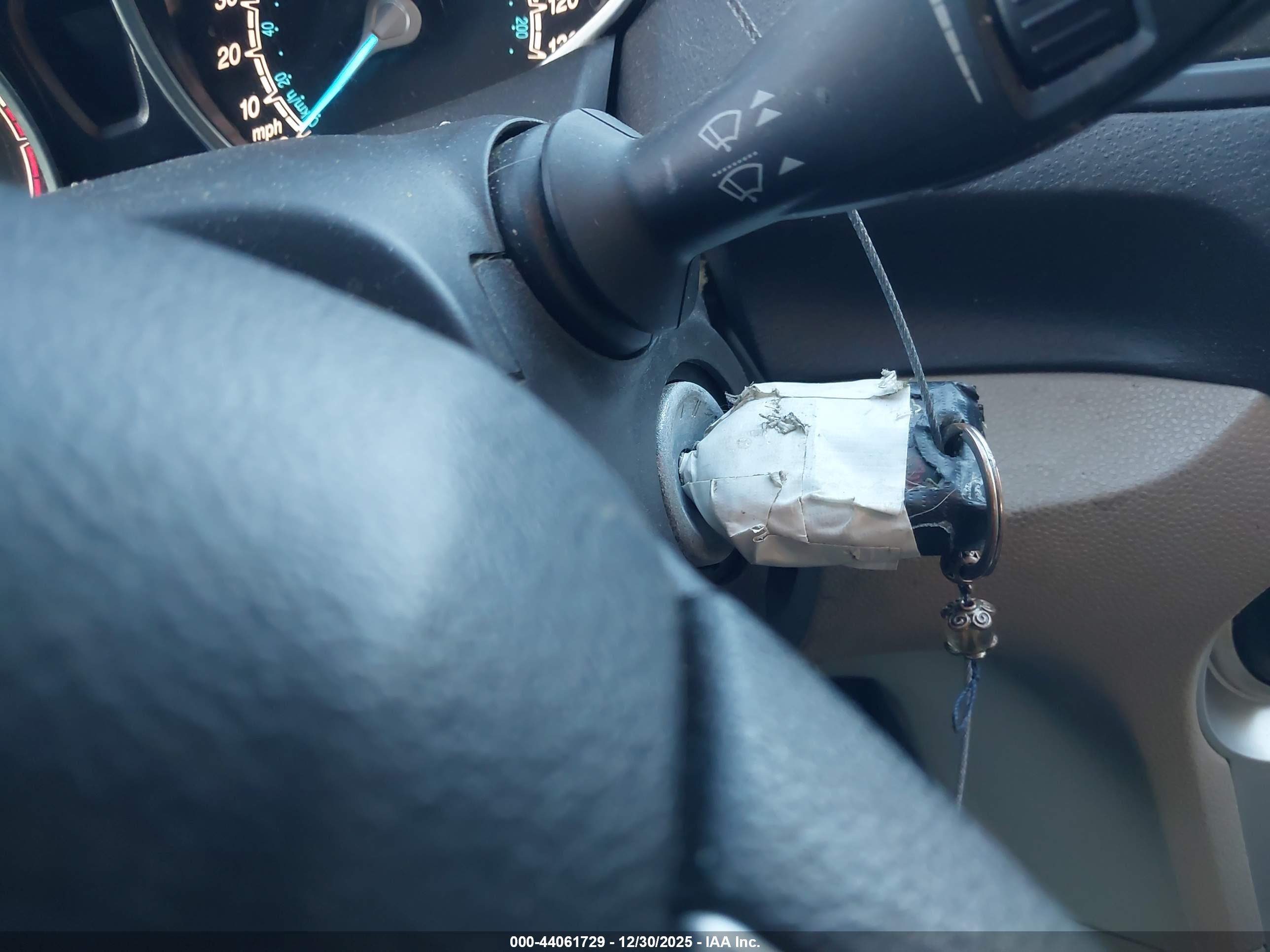 FORD FIESTA image 11