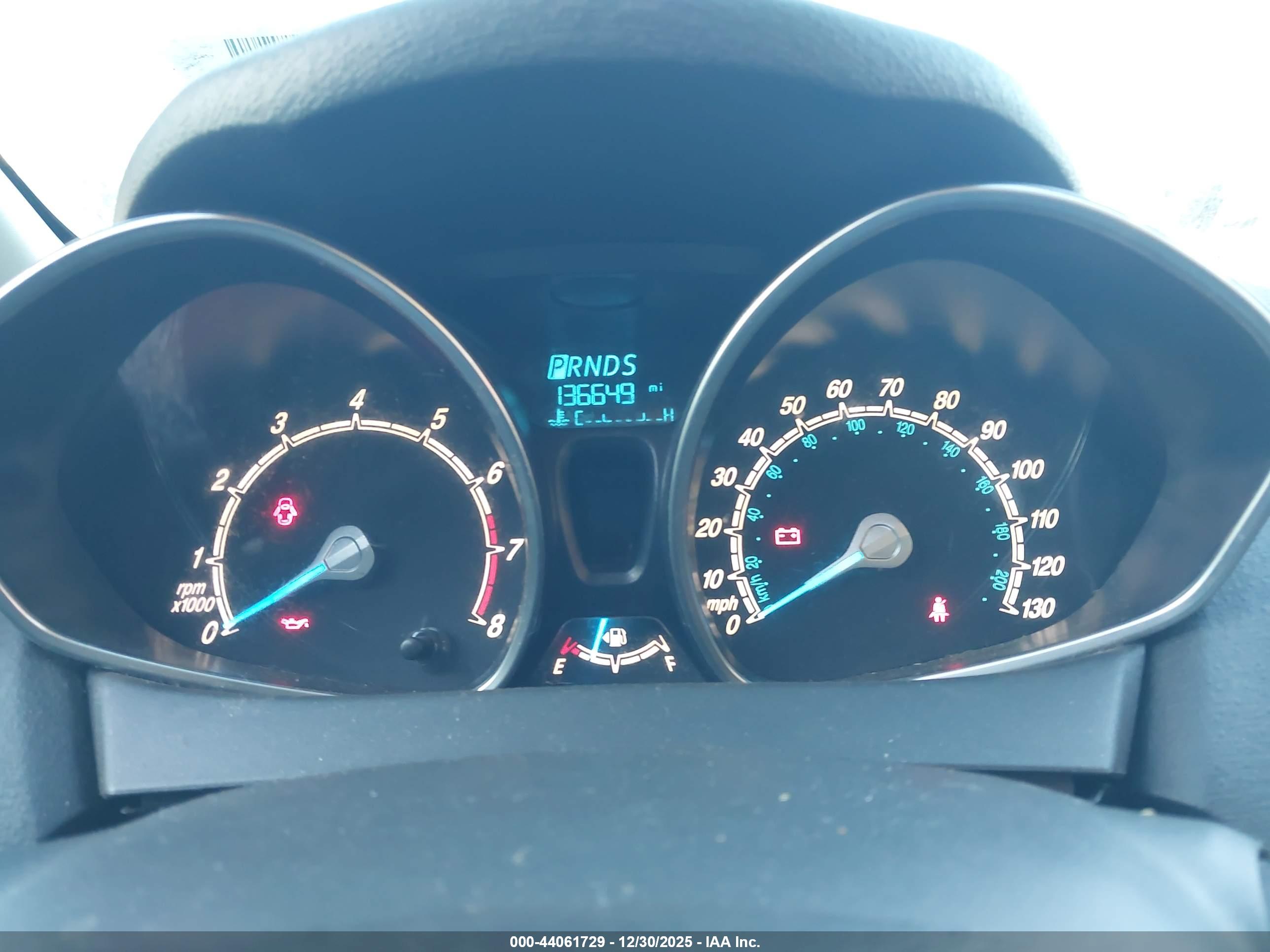 FORD FIESTA image 7