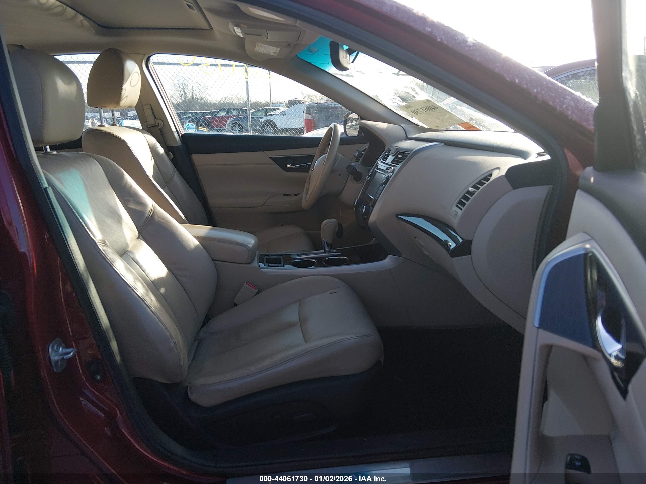 NISSAN ALTIMA image 5