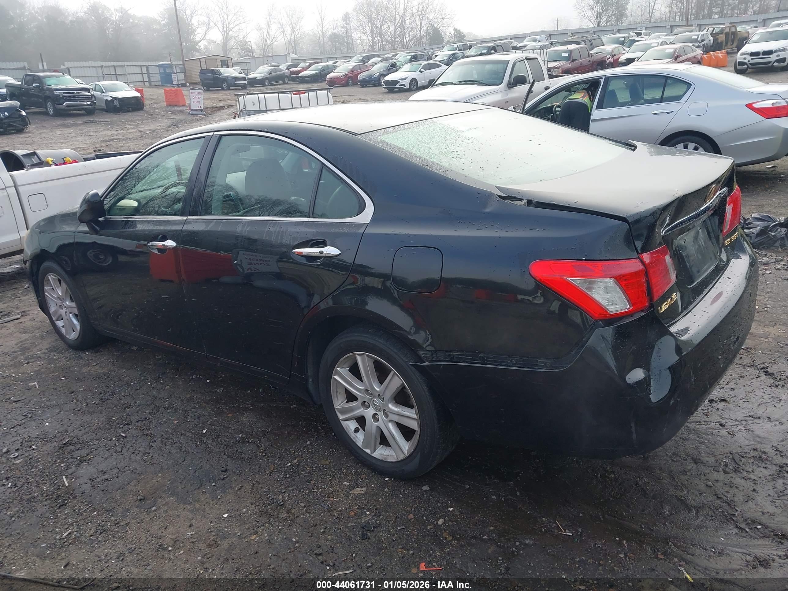 LEXUS ES image 3