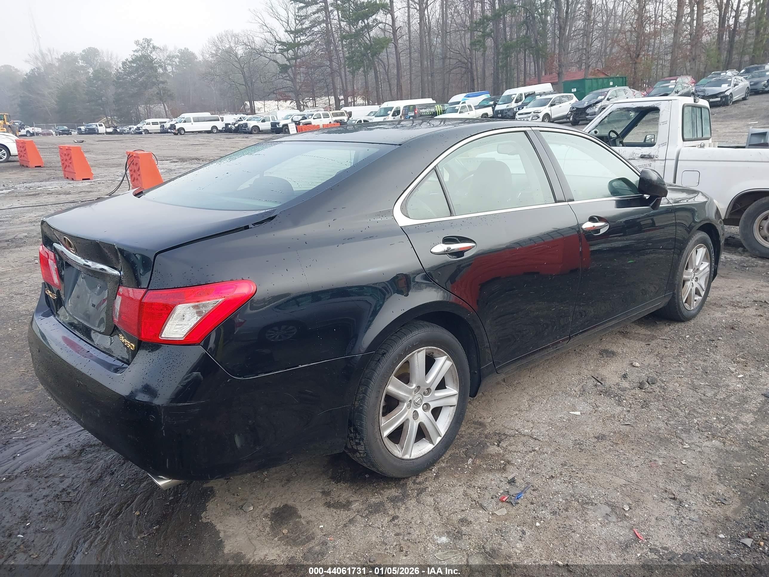 LEXUS ES image 4