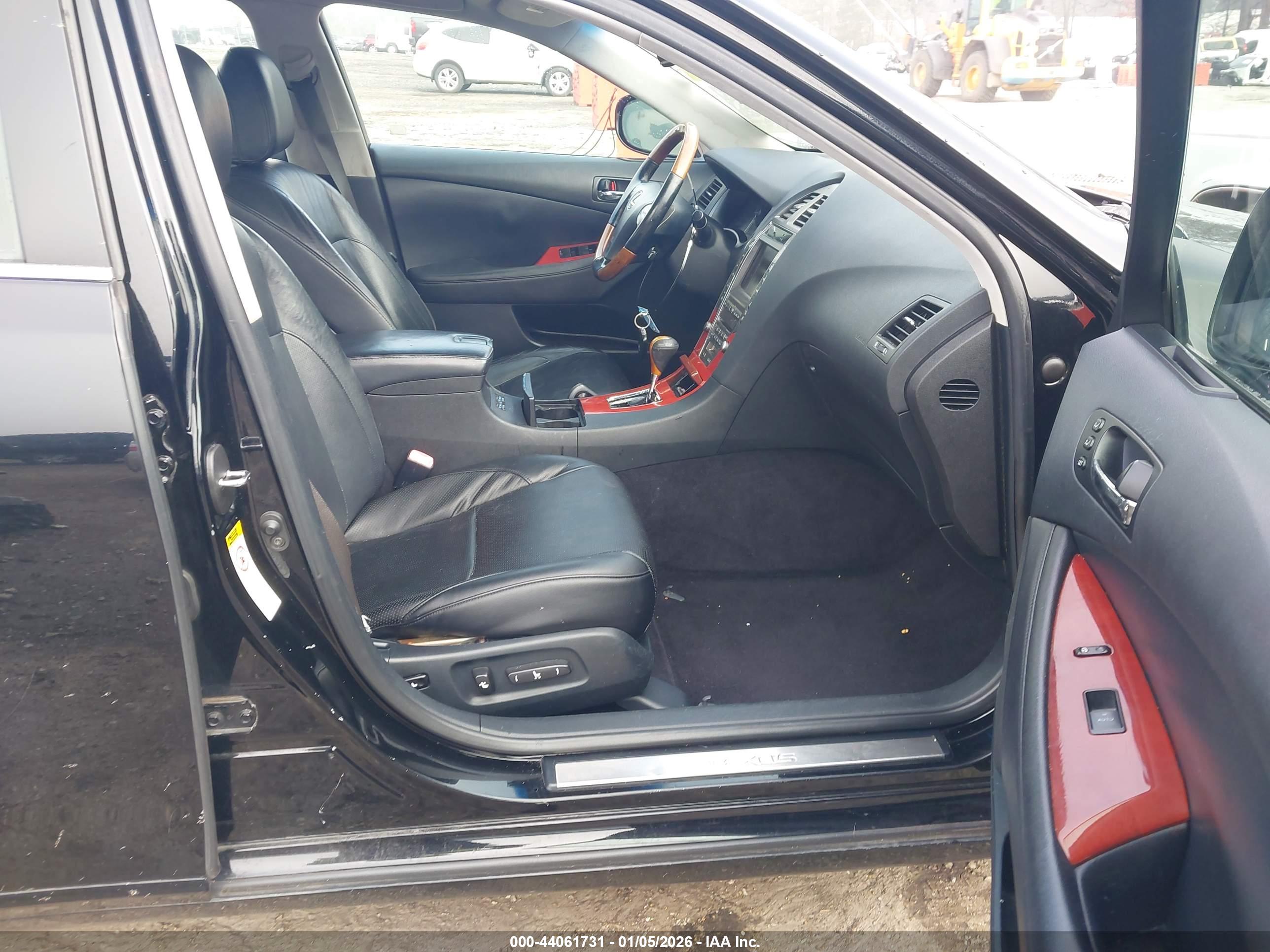 LEXUS ES image 5