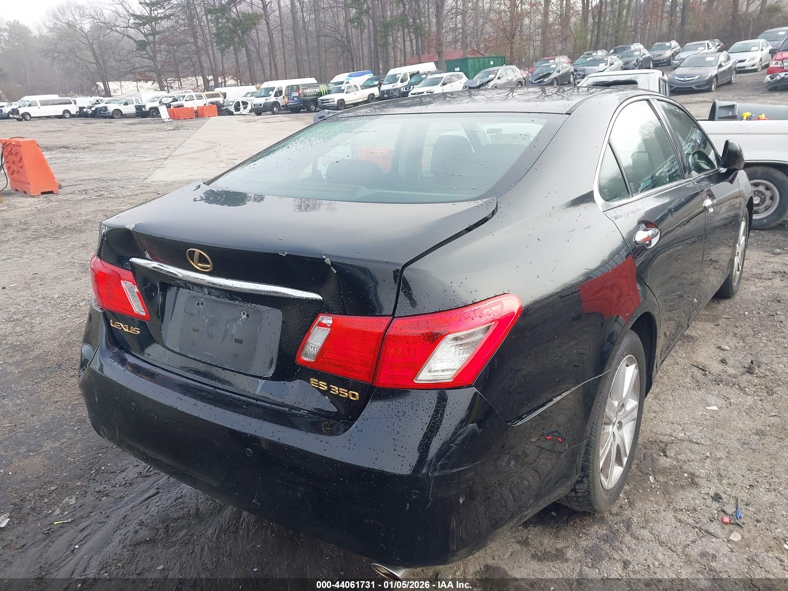 LEXUS ES image 6