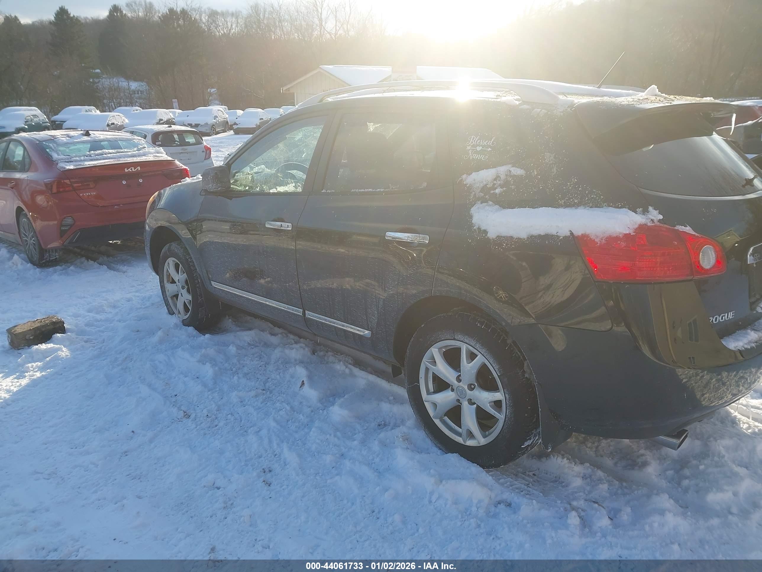 NISSAN ROGUE image 3
