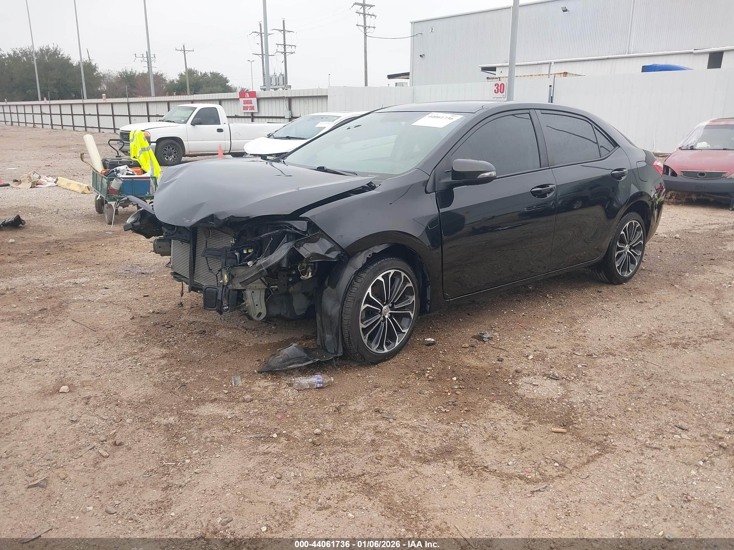TOYOTA COROLLA image 2