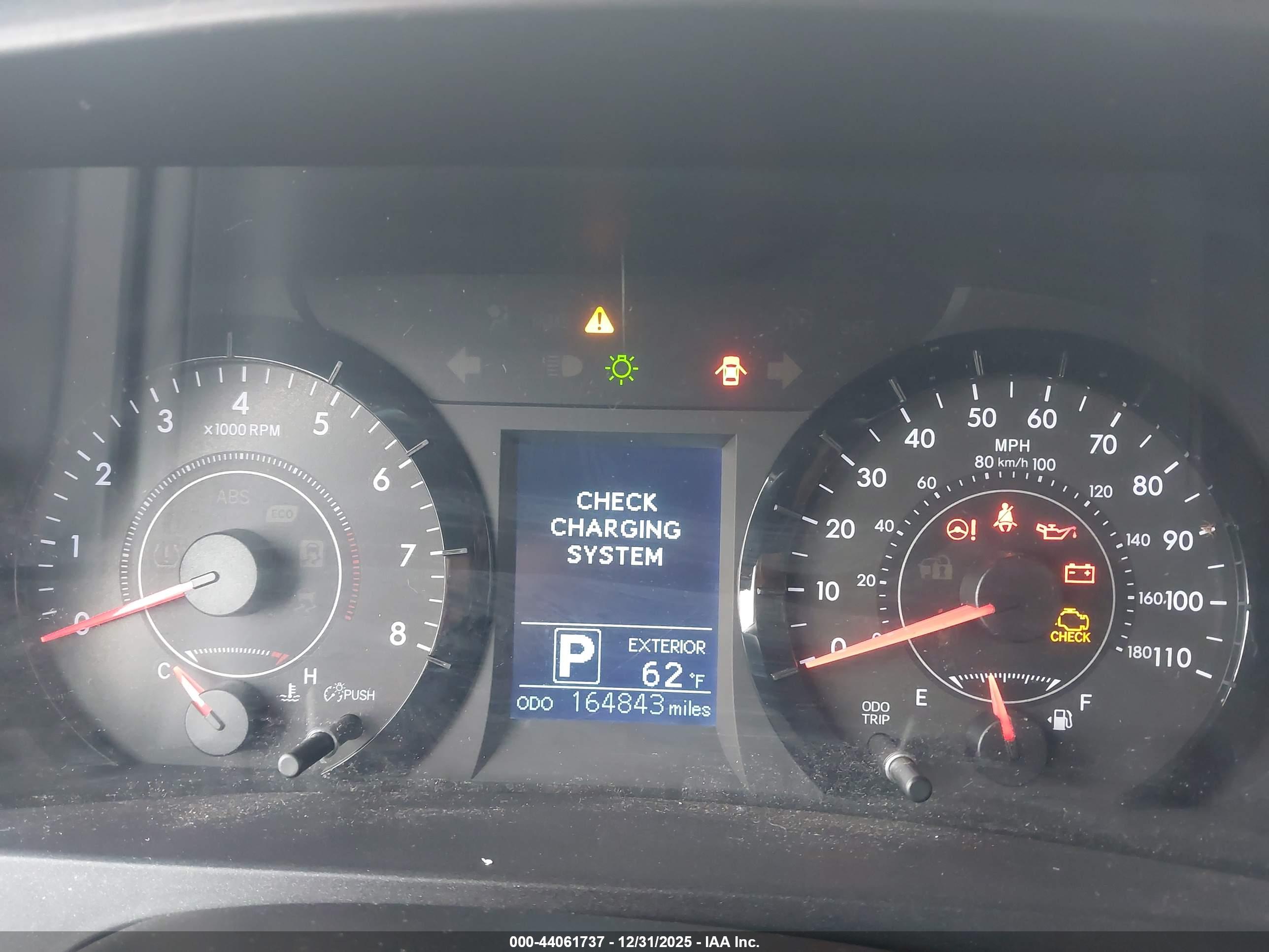 TOYOTA SIENNA image 7