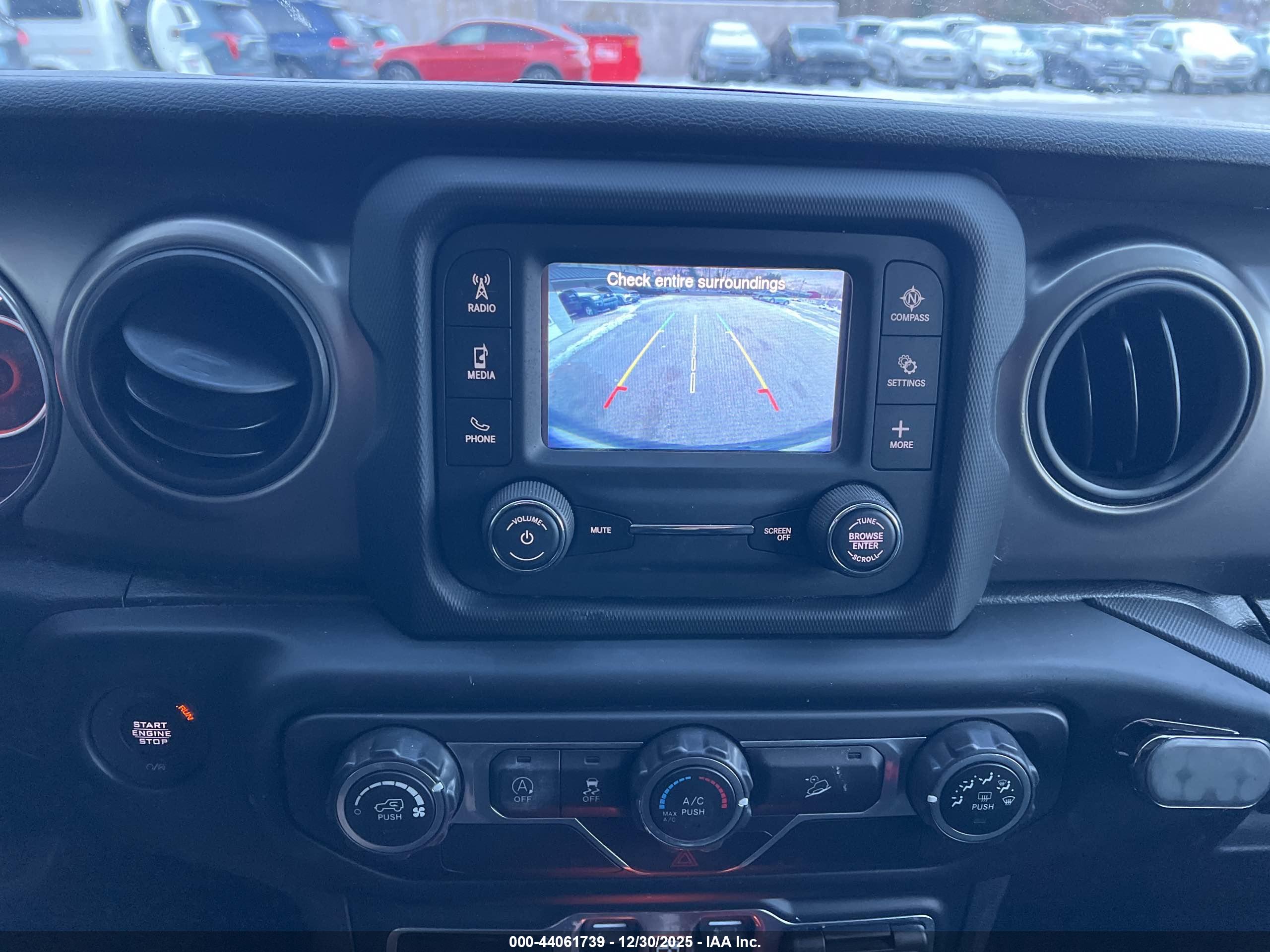 JEEP WRANGLER image 6