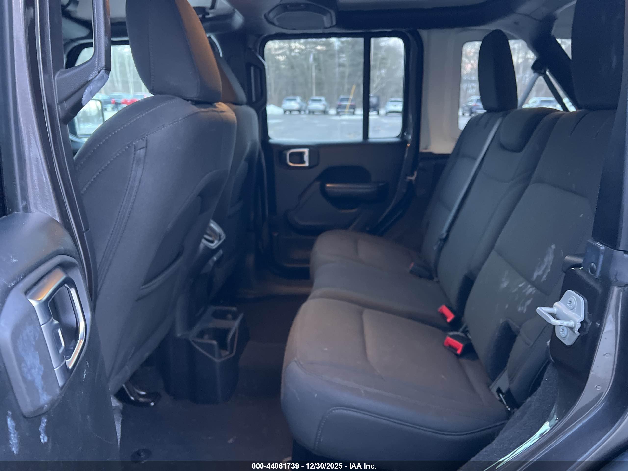 JEEP WRANGLER image 8