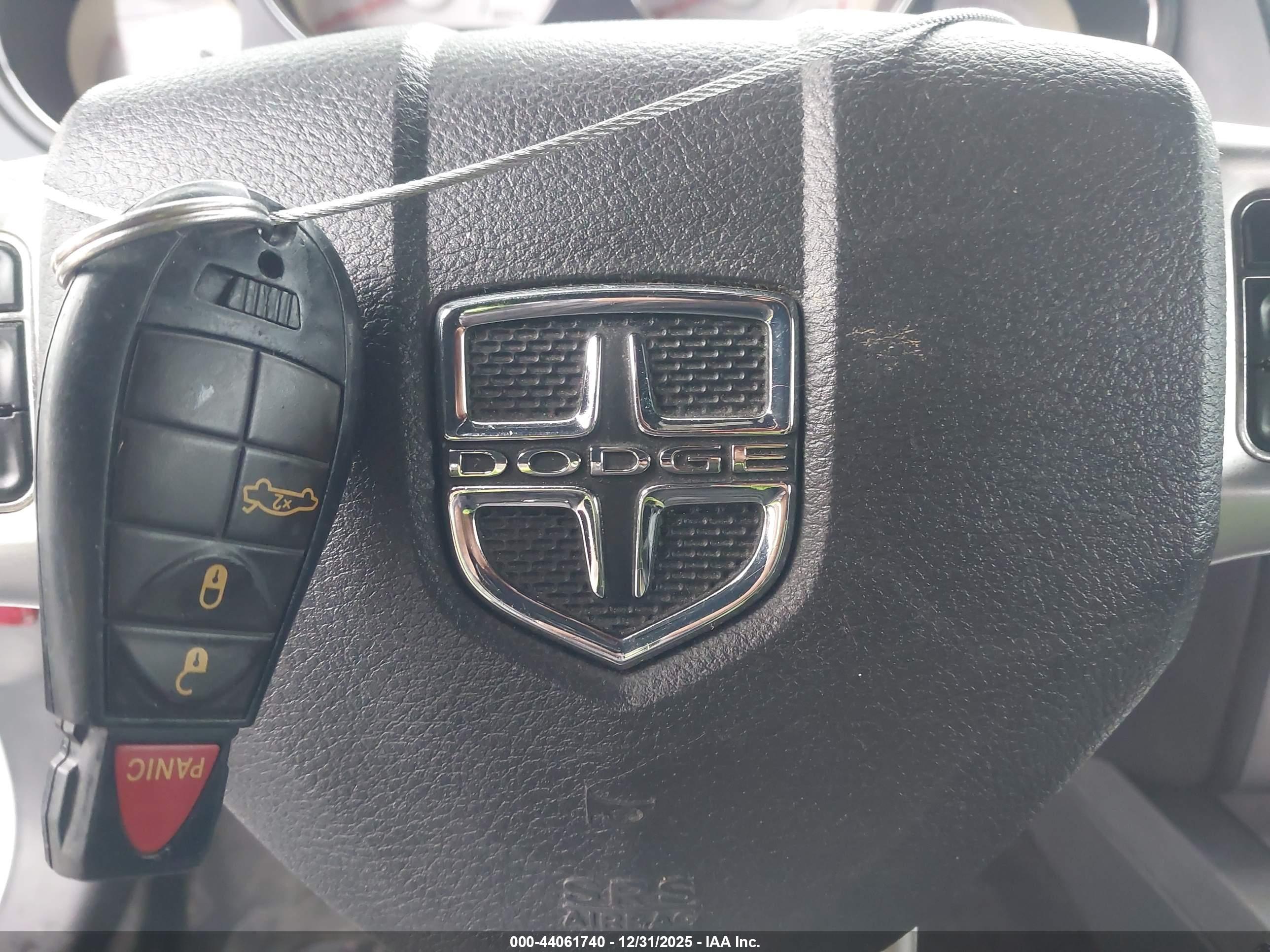 DODGE CHALLENGER image 11
