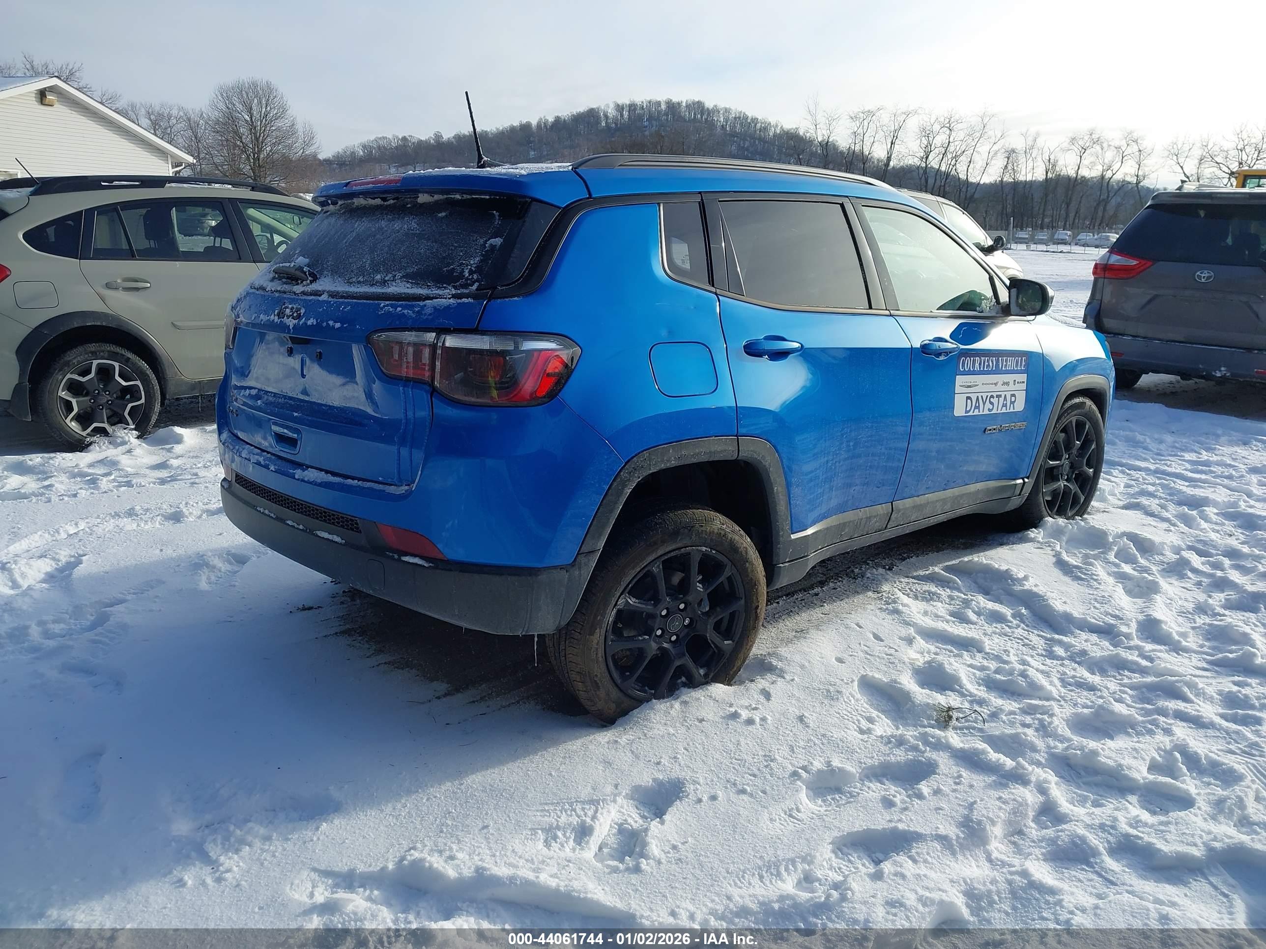JEEP COMPASS image 4