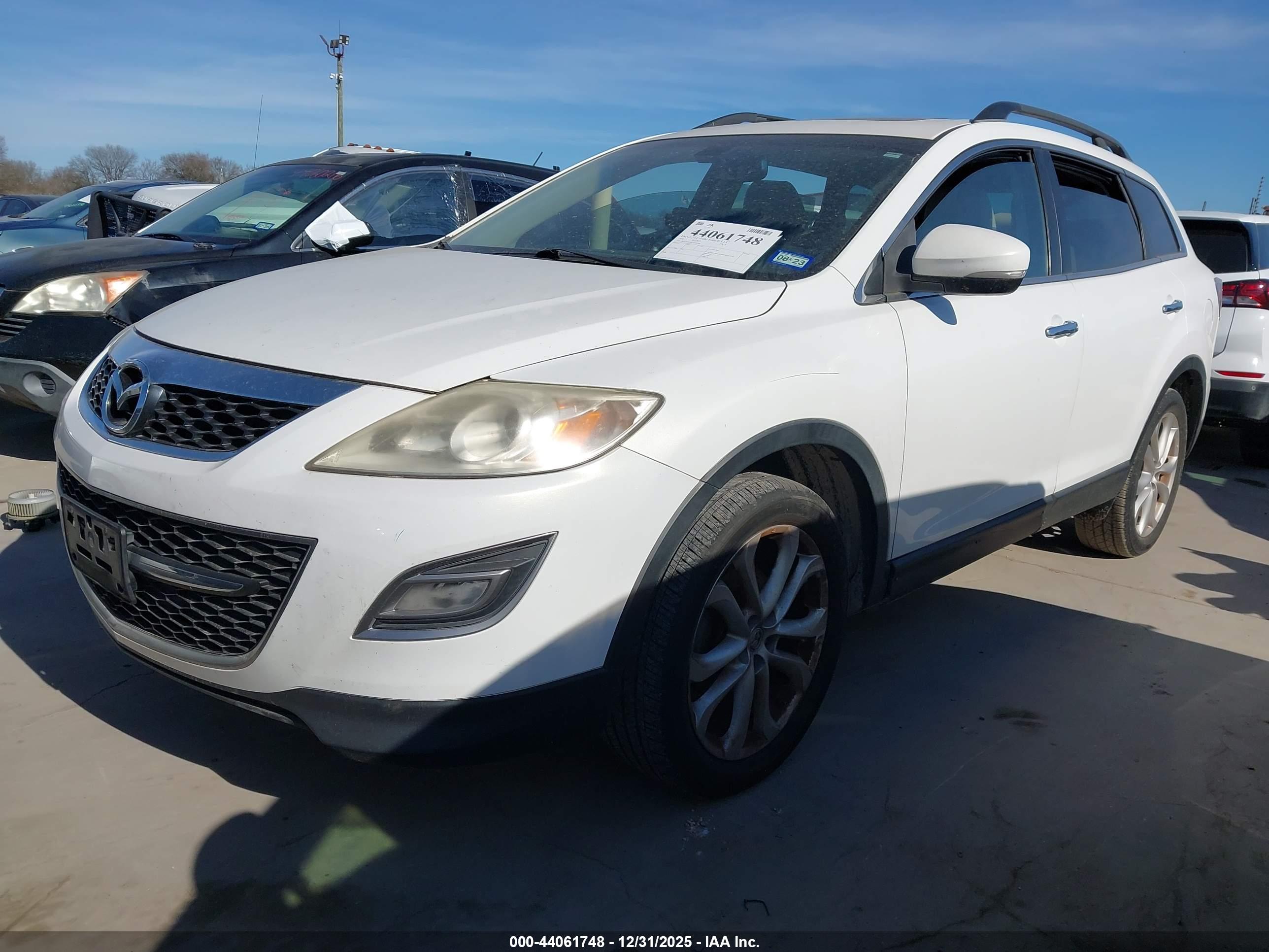 MAZDA CX-9 image 2
