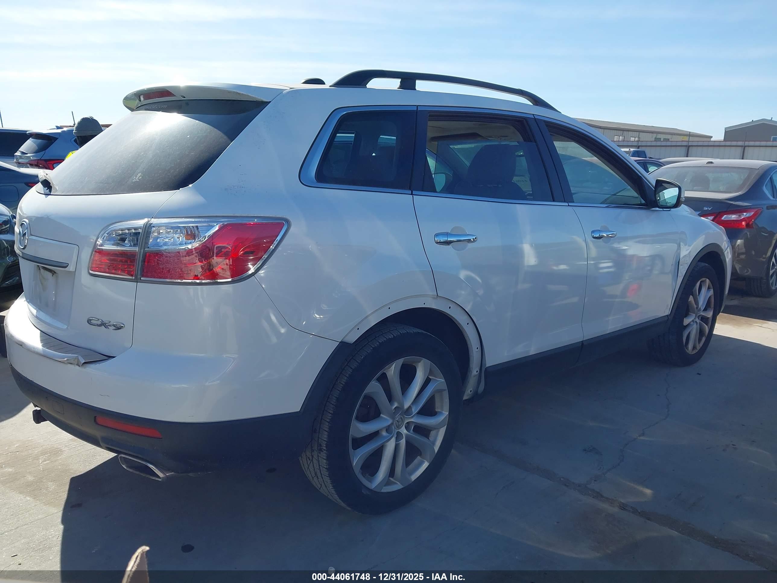 MAZDA CX-9 image 4