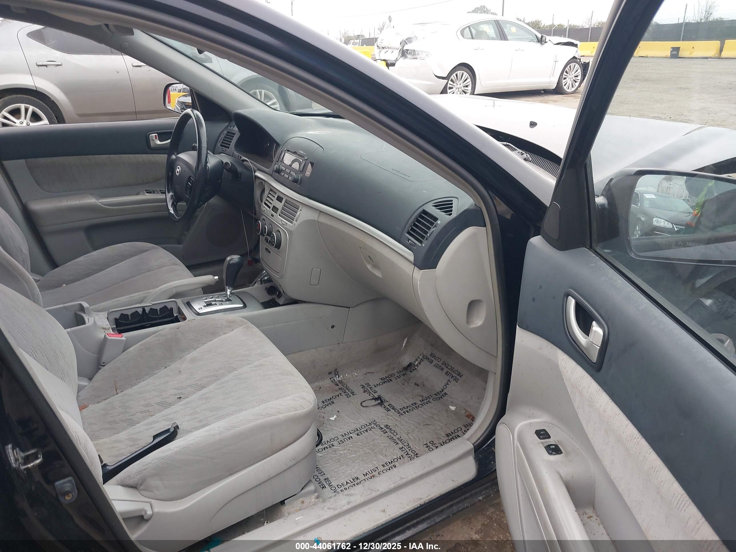 HYUNDAI SONATA image 5