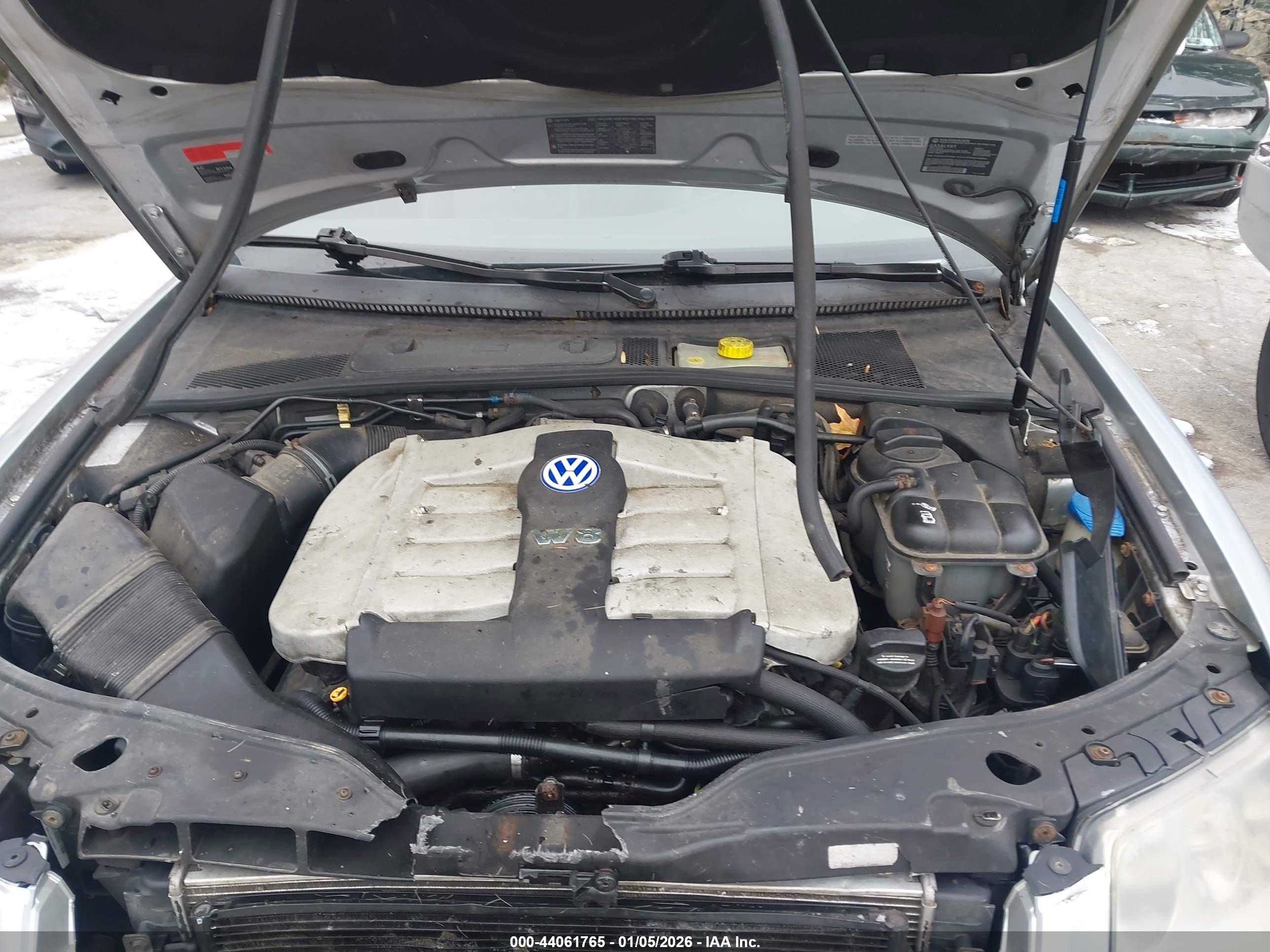 VOLKSWAGEN PASSAT image 10