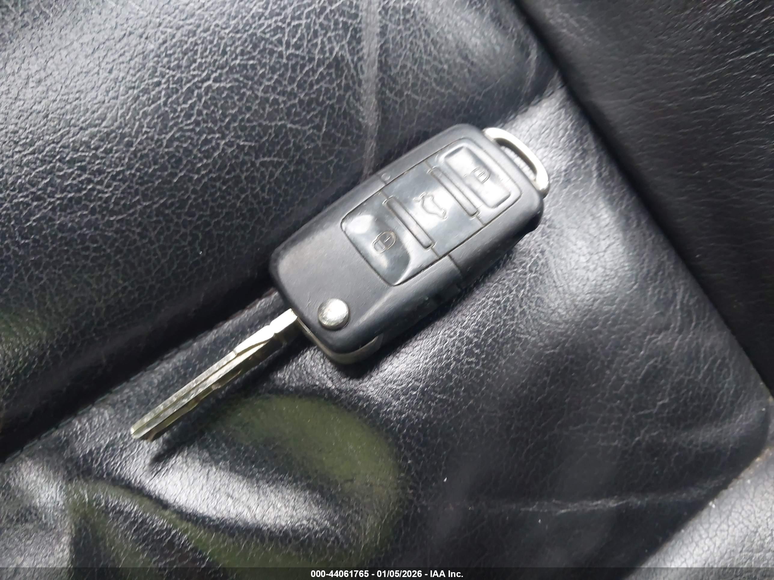 VOLKSWAGEN PASSAT image 11