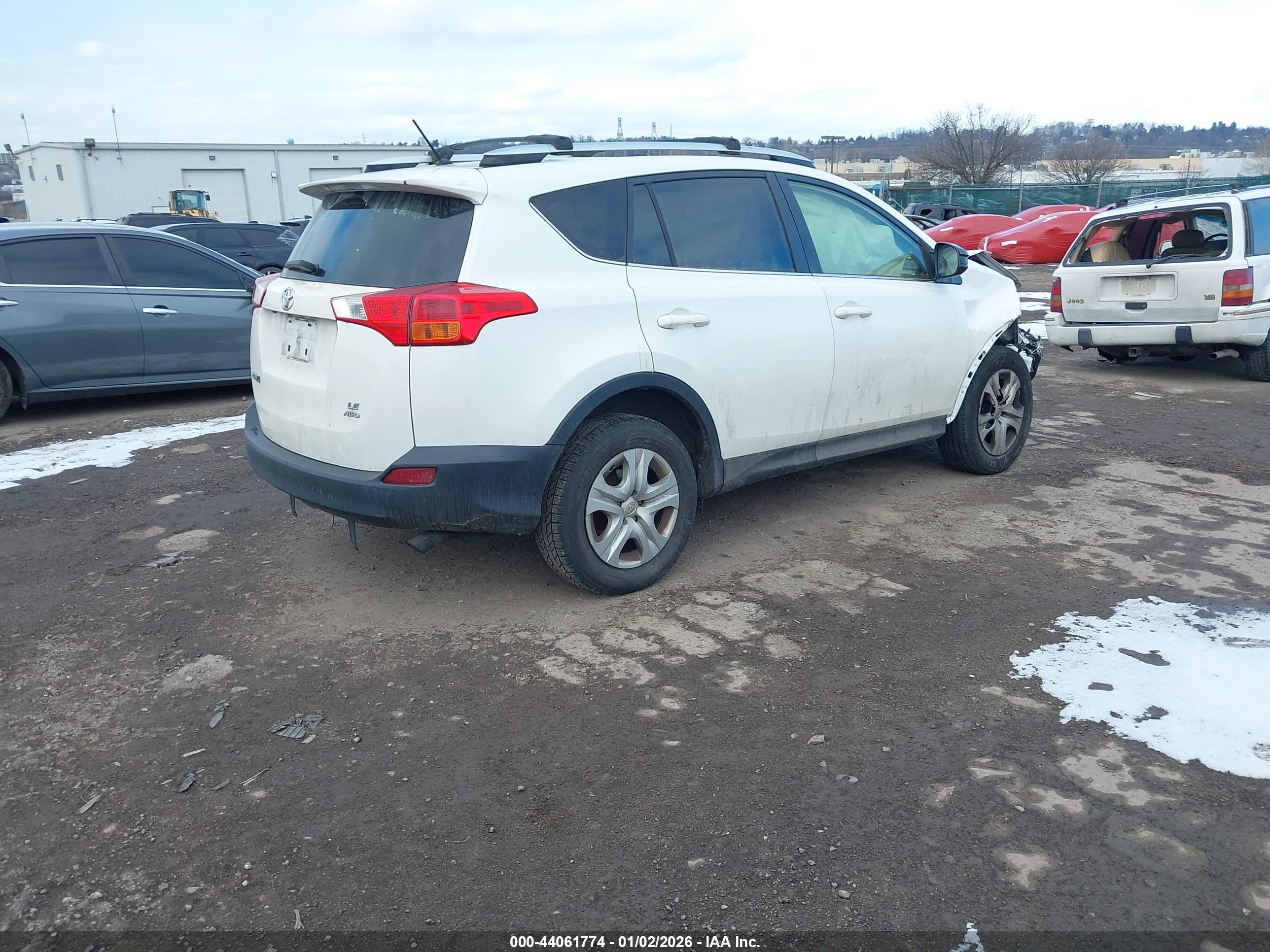 TOYOTA RAV4 image 4