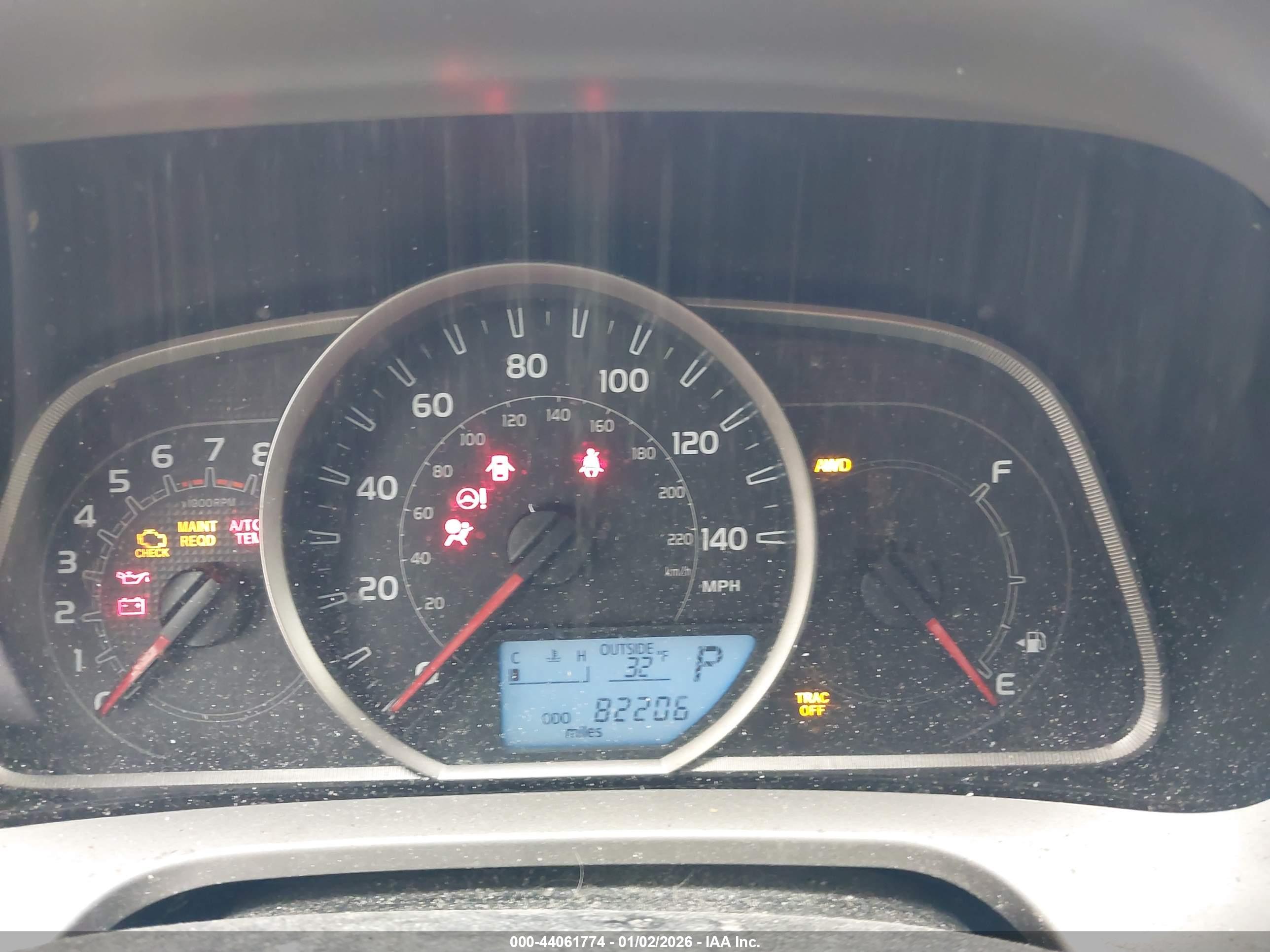 TOYOTA RAV4 image 7