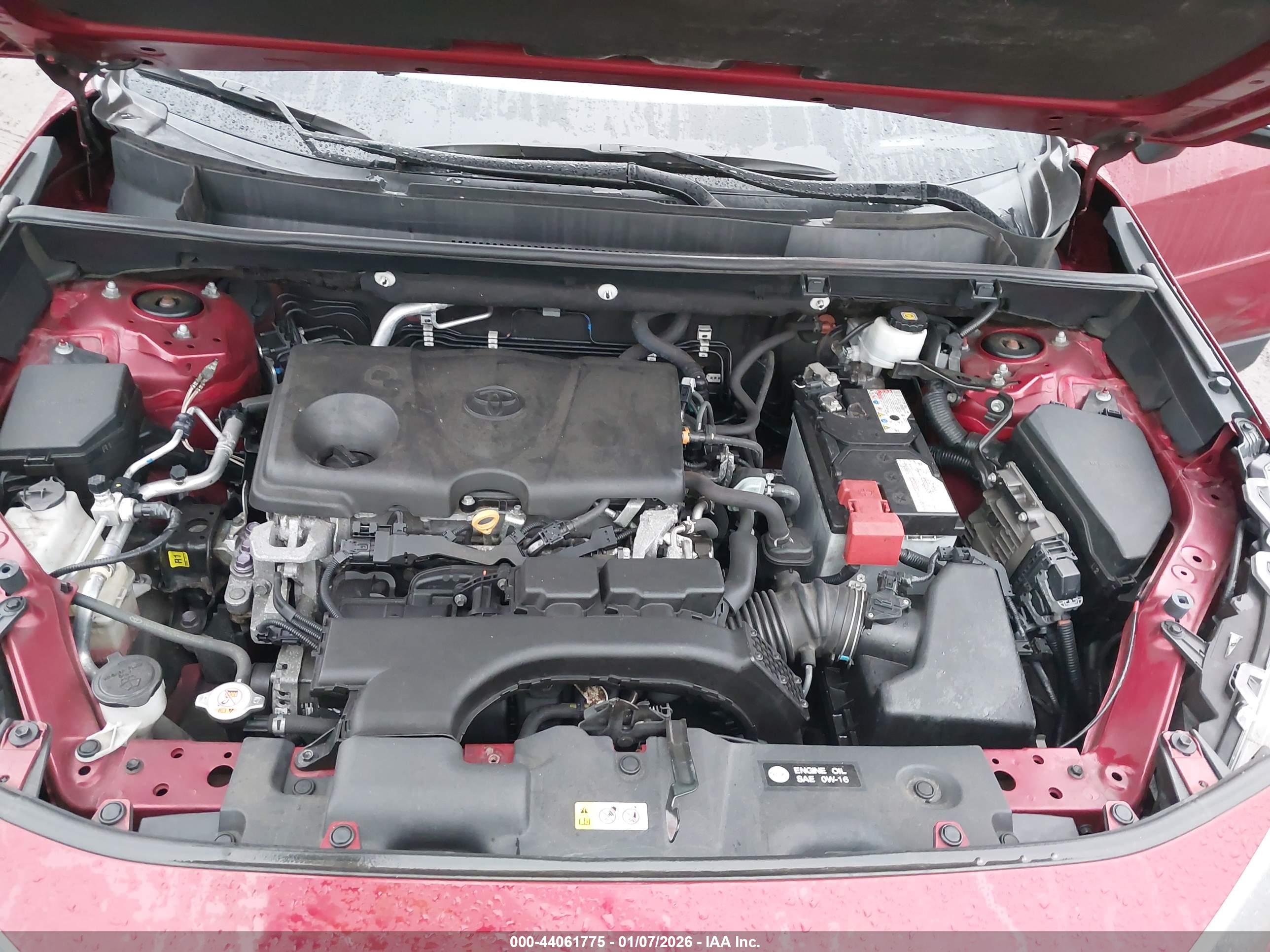TOYOTA RAV4 image 10