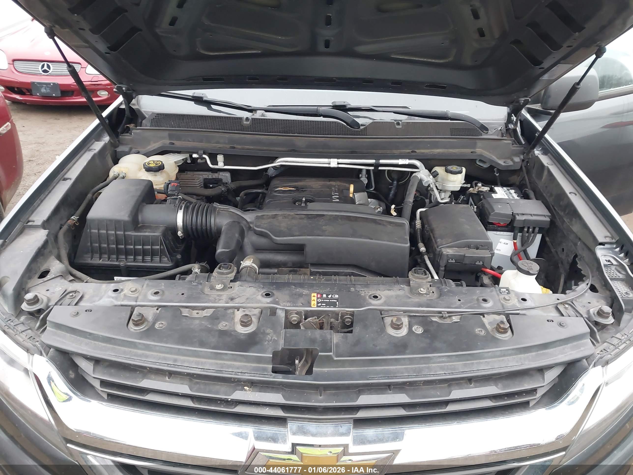 CHEVROLET COLORADO image 10