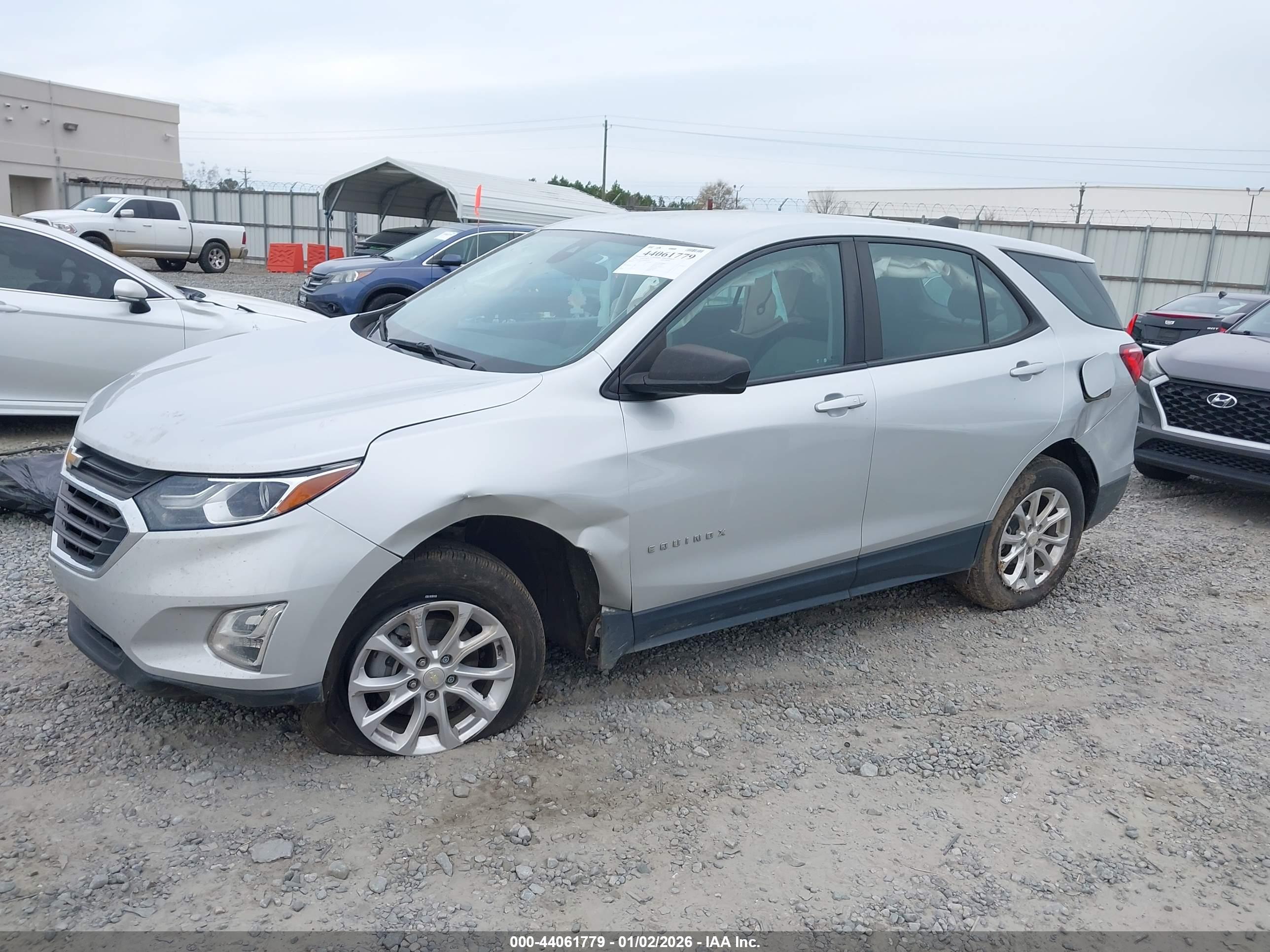 CHEVROLET EQUINOX image 6