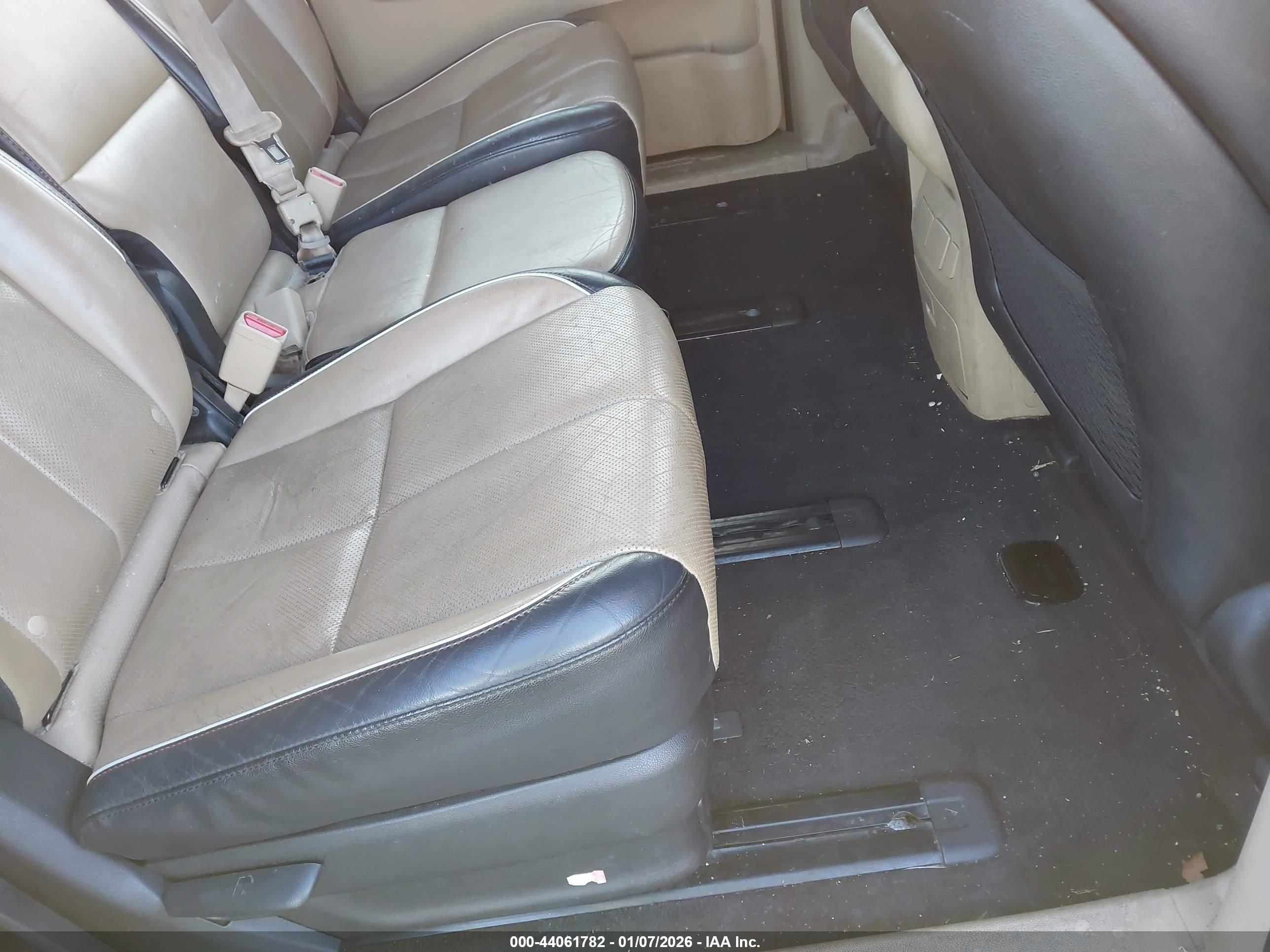KIA SEDONA image 8