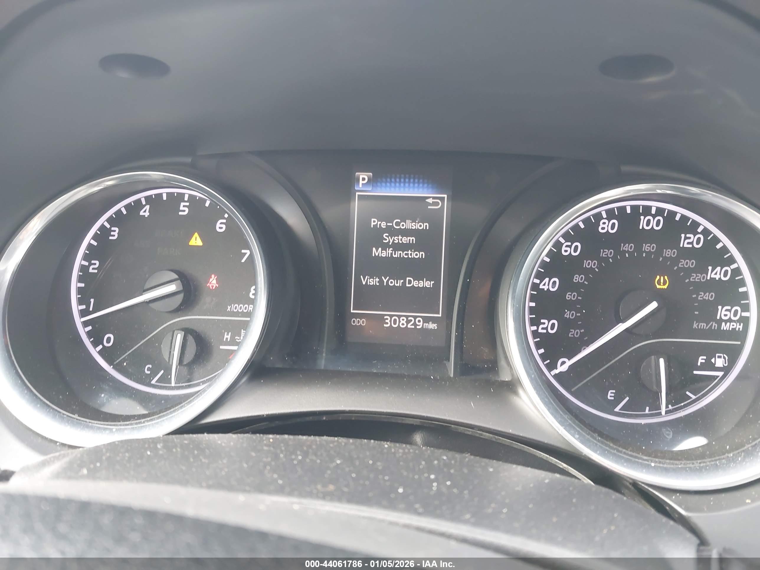 TOYOTA CAMRY image 7