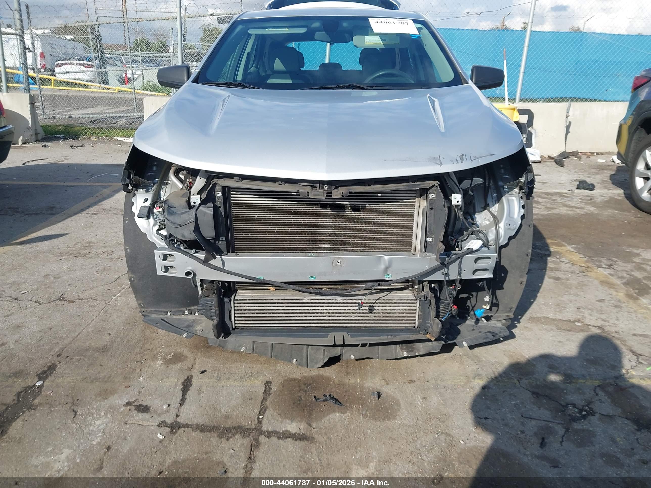 CHEVROLET EQUINOX image 6