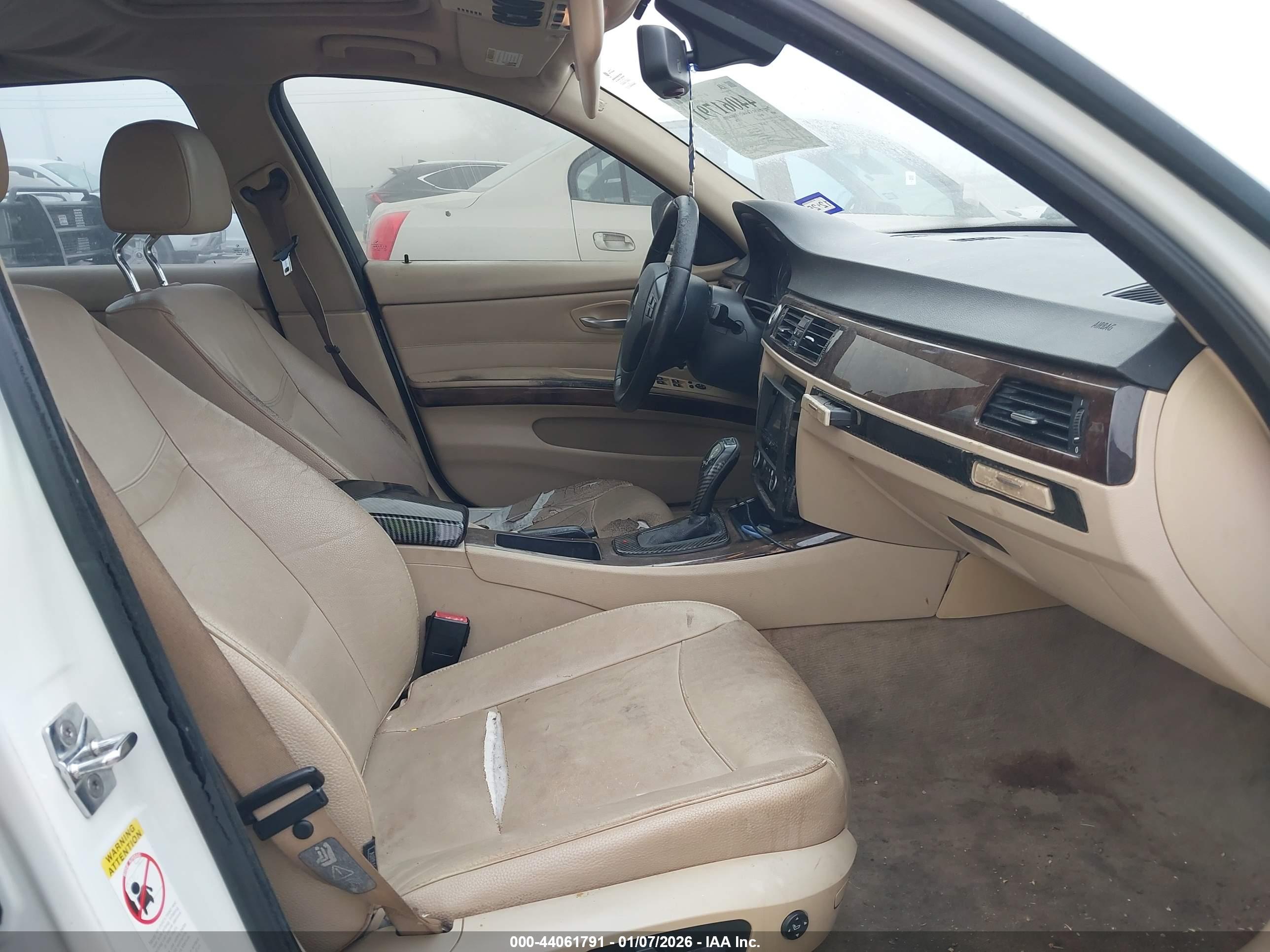 BMW 328I image 5