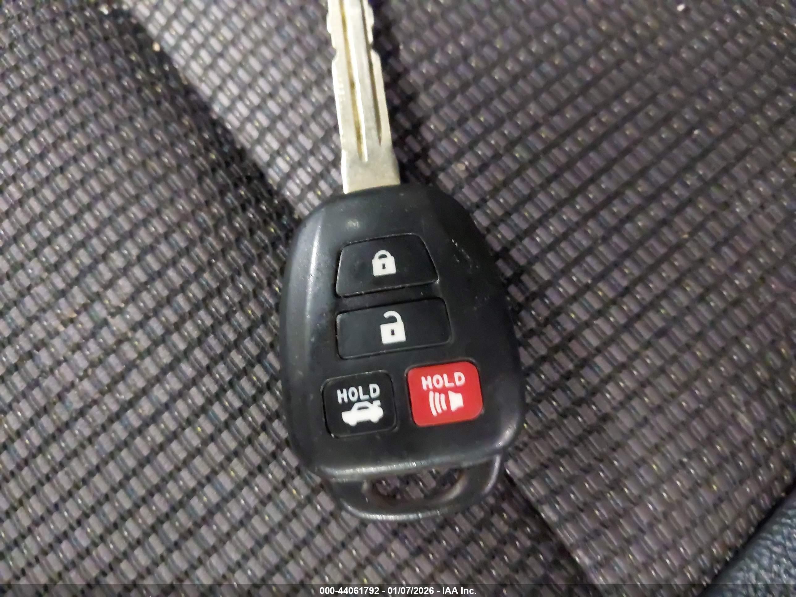 TOYOTA COROLLA image 11