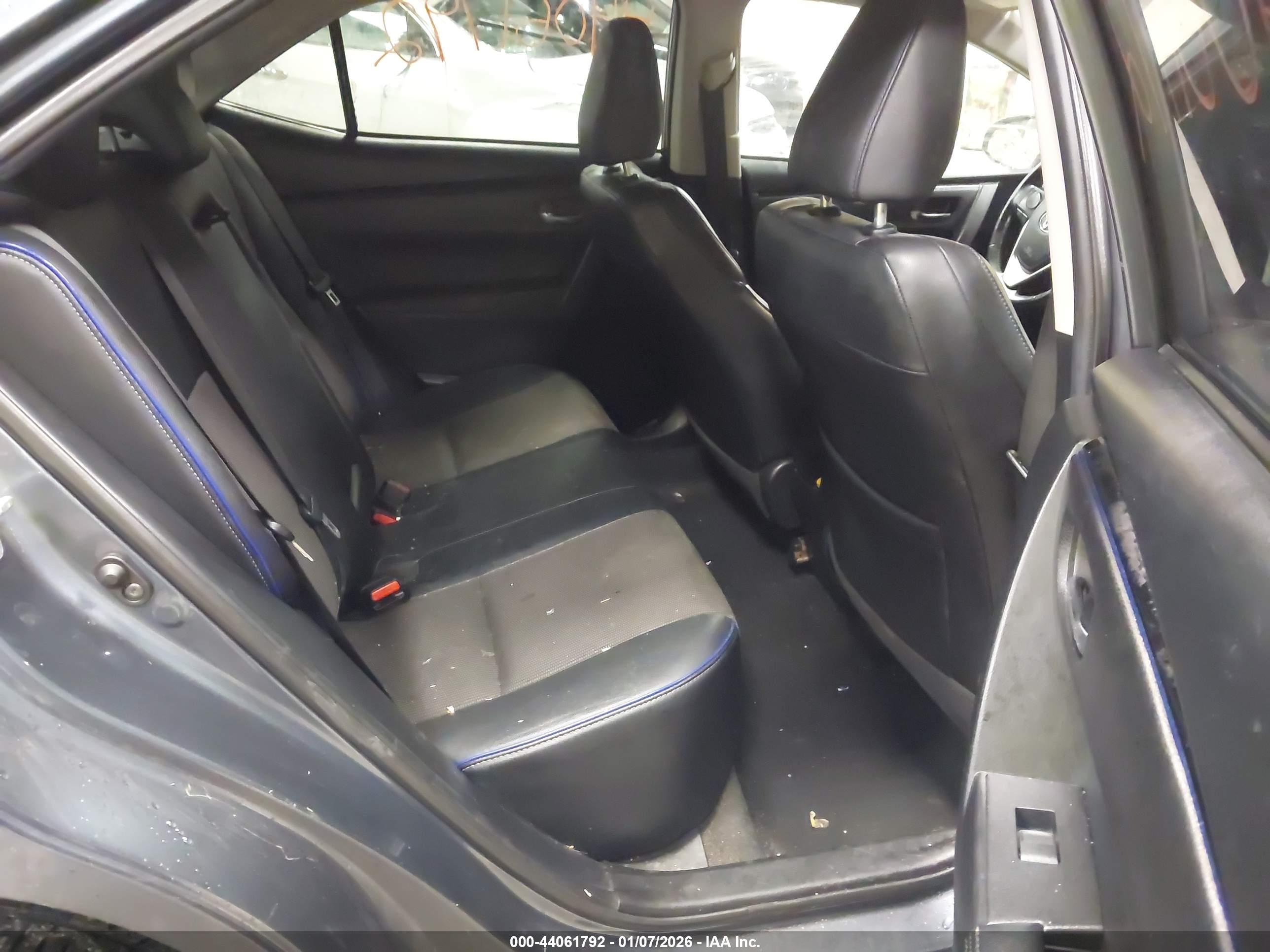 TOYOTA COROLLA image 8