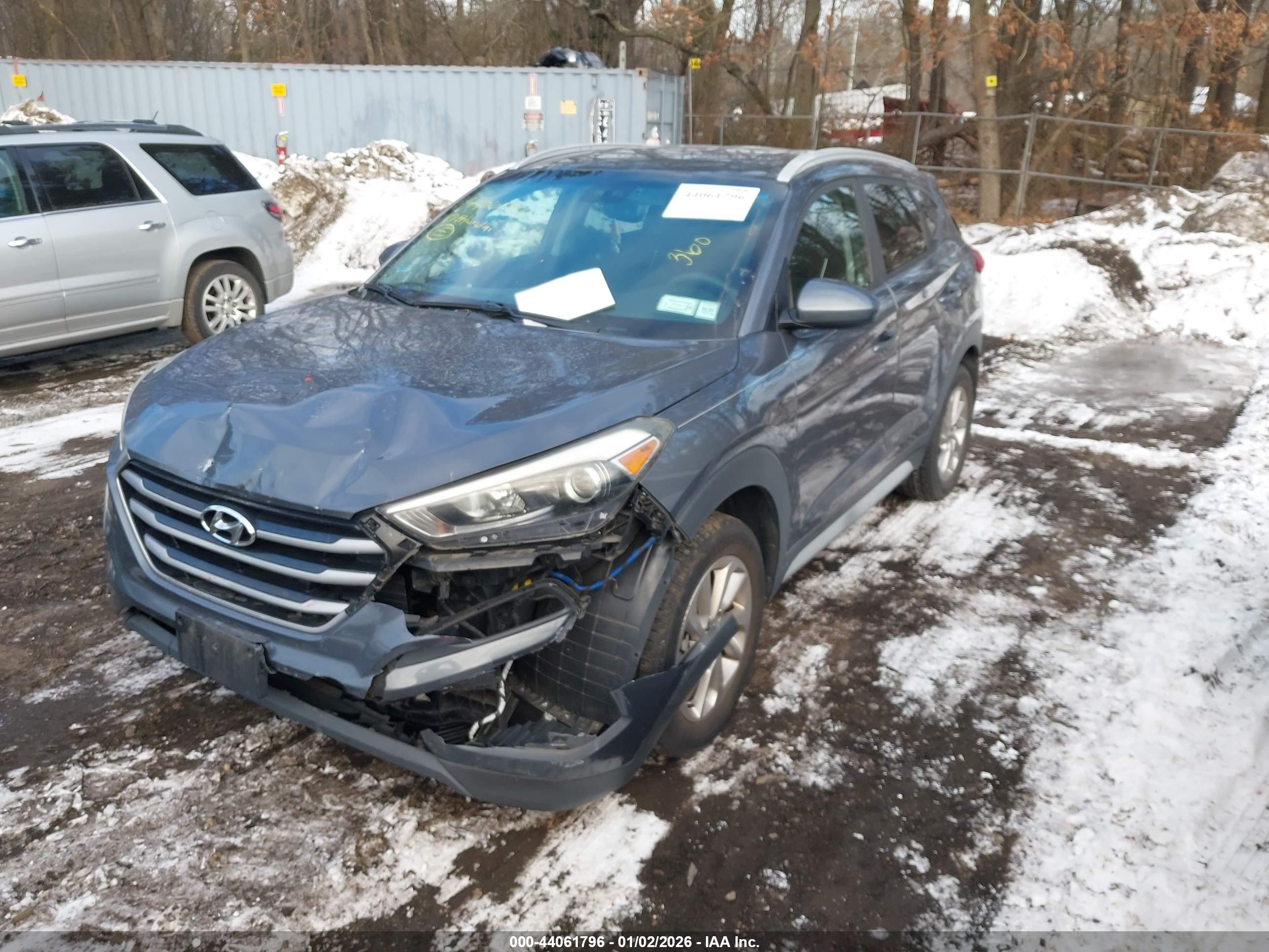 HYUNDAI TUCSON image 2