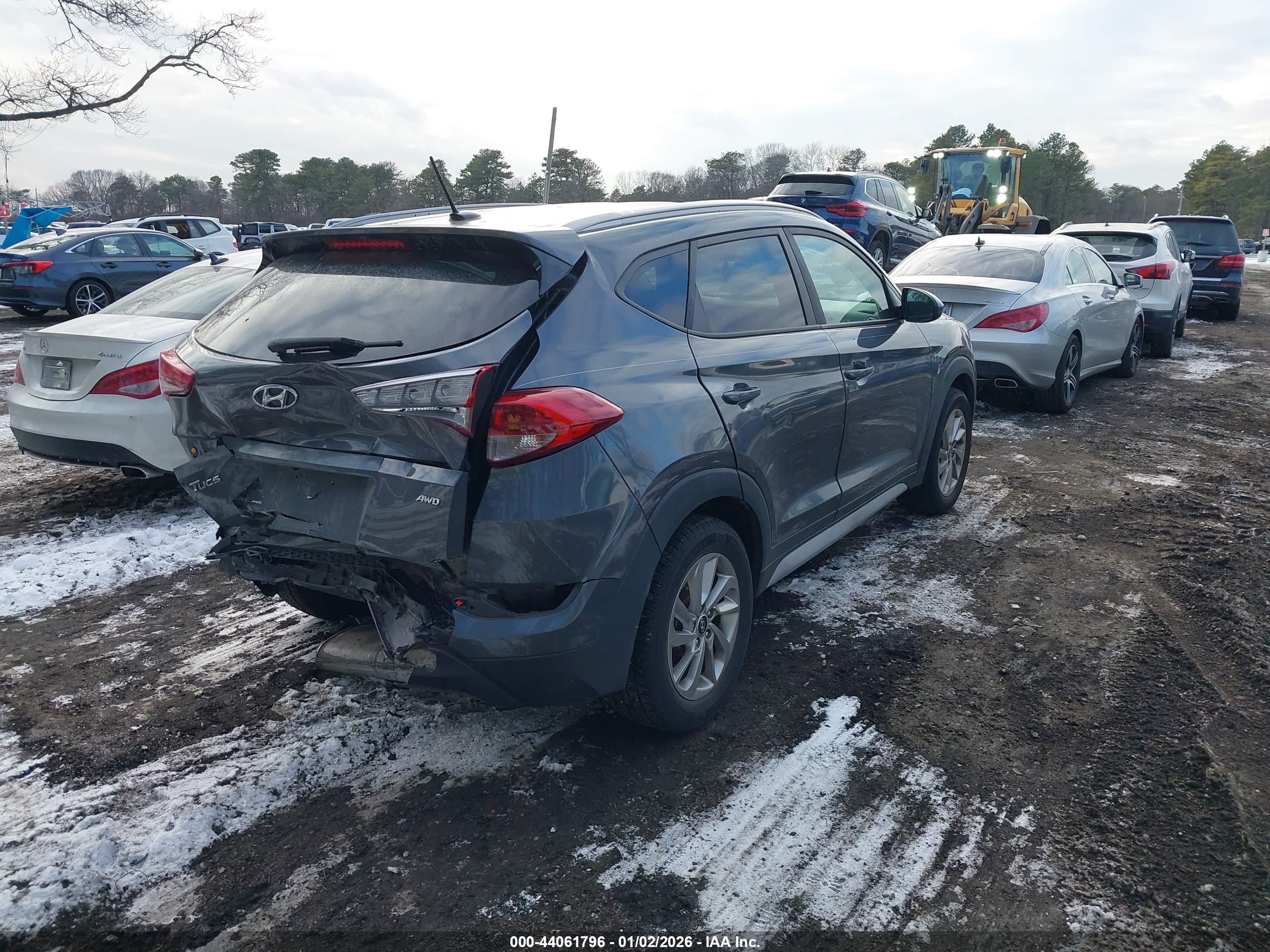 HYUNDAI TUCSON image 4